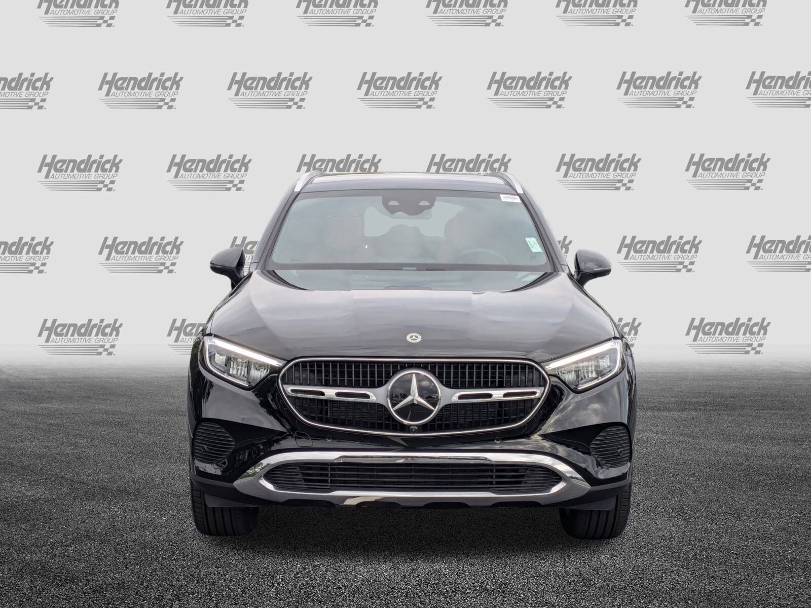 2026 Mercedes Benz GLC 300 4MATIC photo 3