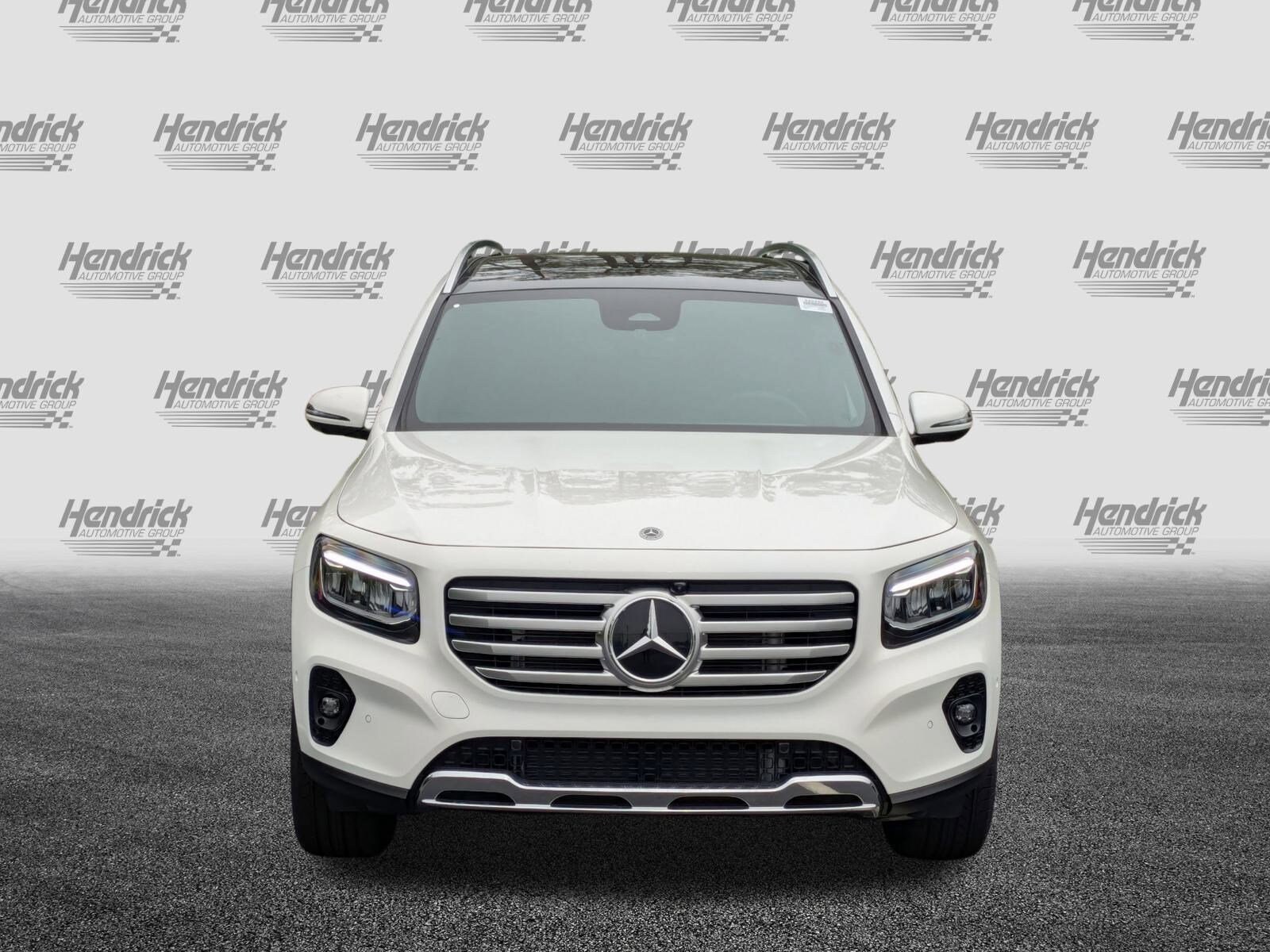 2025 Mercedes Benz GLB 250 photo 3