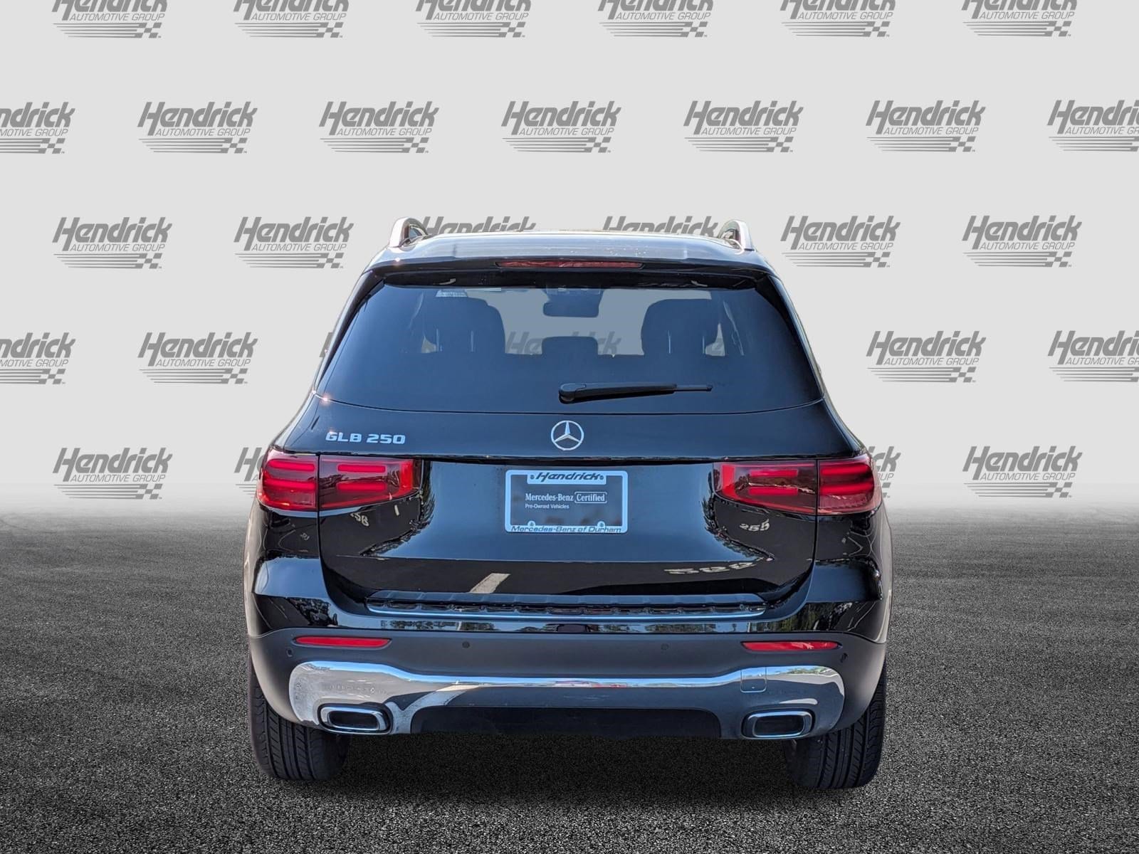 2026 Mercedes-Benz GLB 250 photo 3