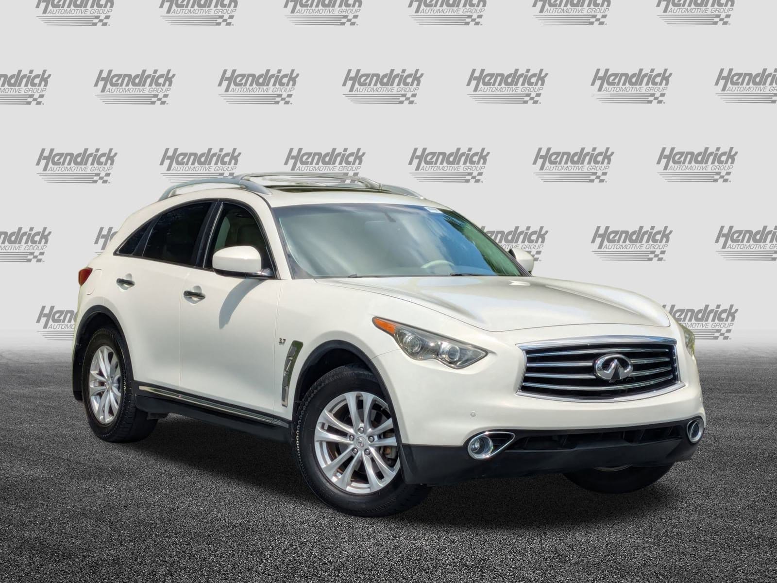 2016 INFINITI QX70 Premium AWD