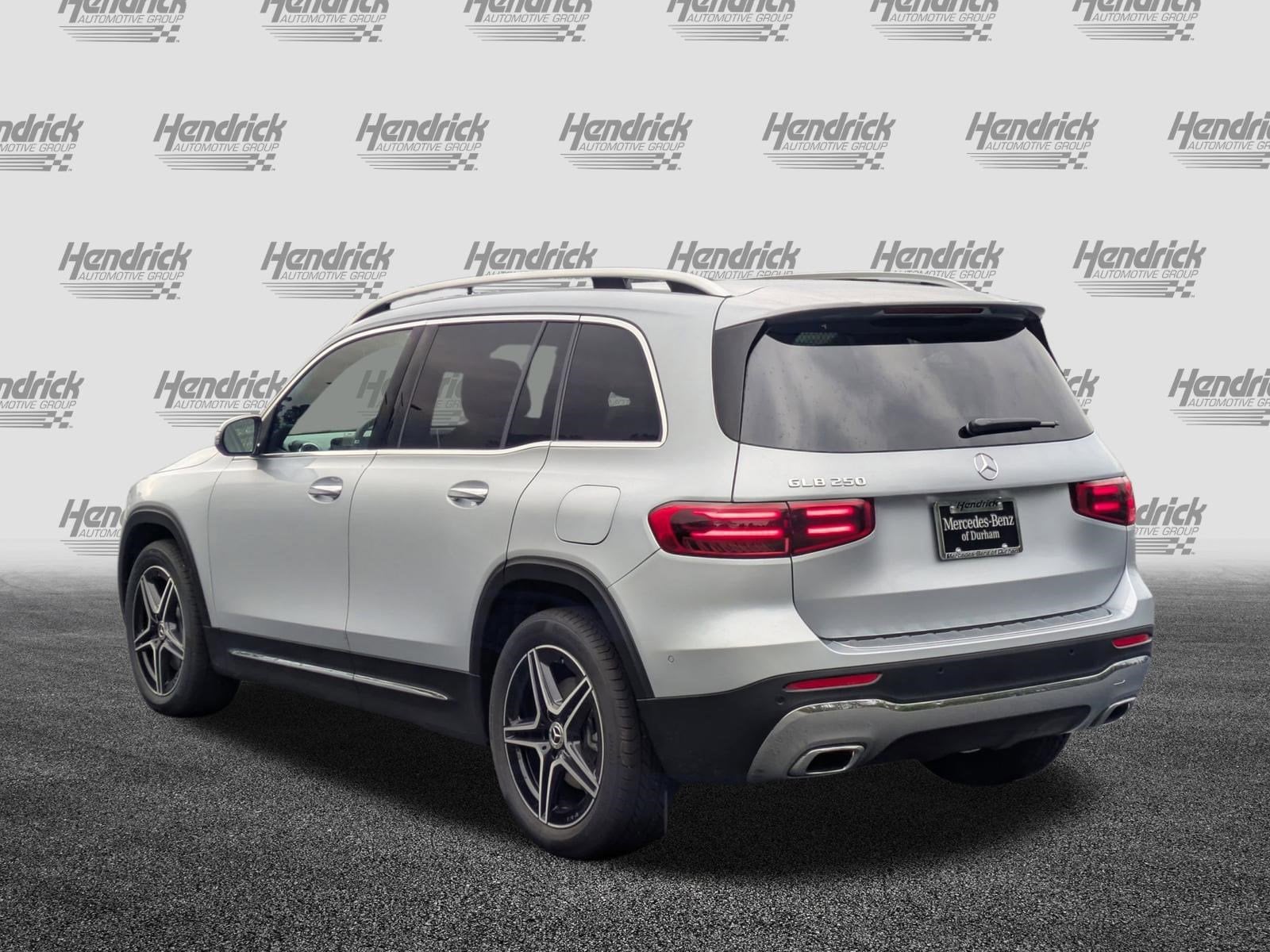 2026 Mercedes-Benz GLB 250 photo 6