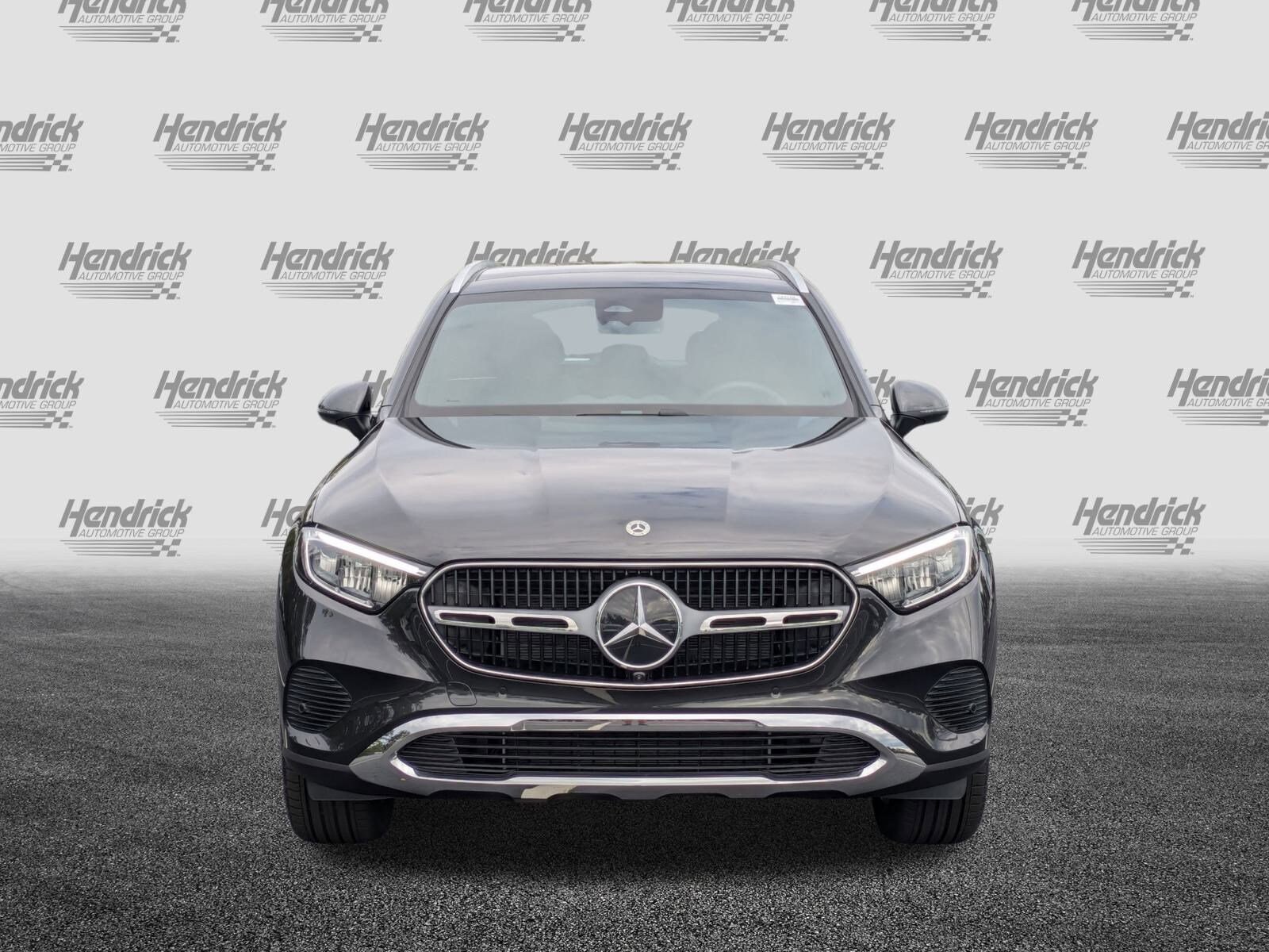 2026 Mercedes Benz GLC 300 4MATIC photo 3