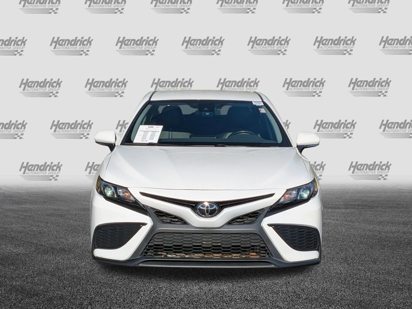 2023 Toyota Camry SE photo 2