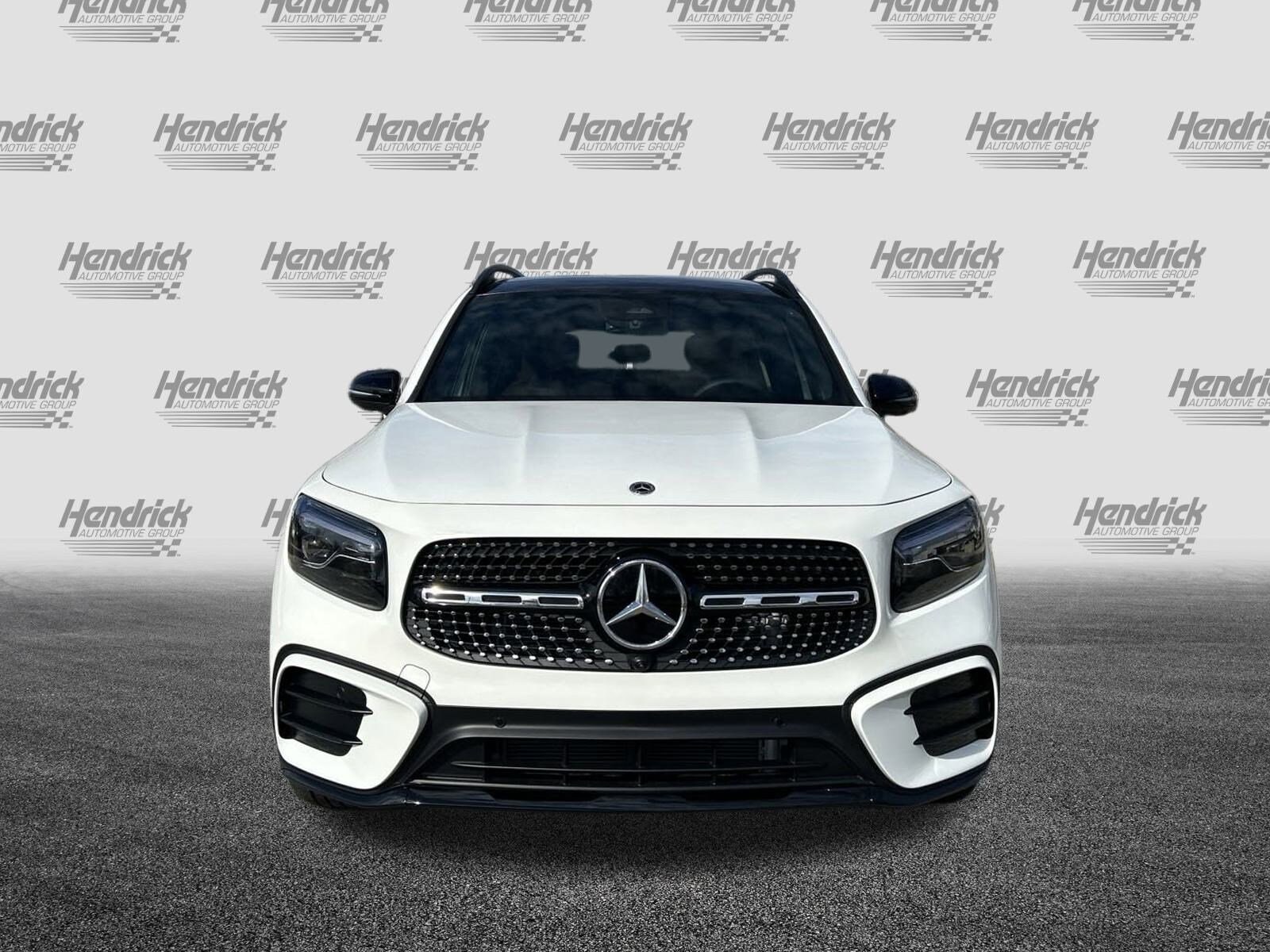 2025 Mercedes Benz GLB 250 4MATIC photo 3