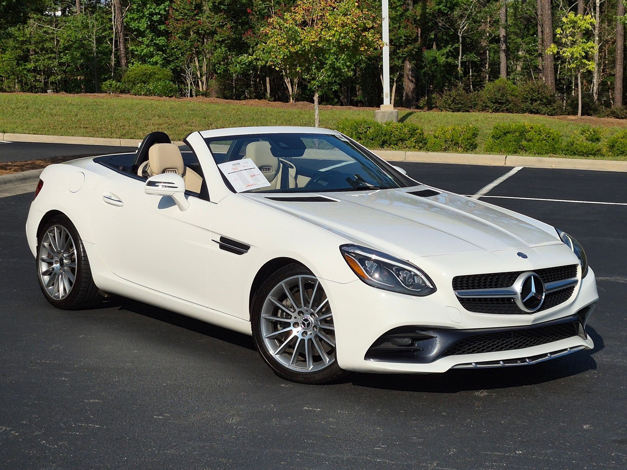 Used 2017 Mercedes-Benz SLC Roadster SLC300 with VIN WDDPK3JA0HF140467 for sale in Kansas City
