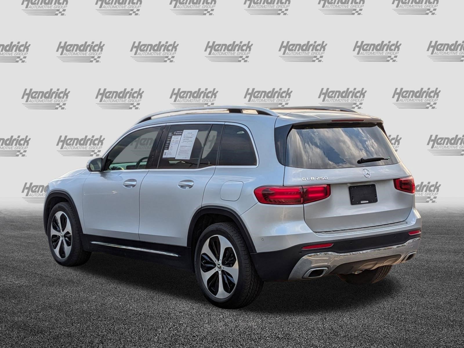 2026 Mercedes-Benz GLB 250 photo 5