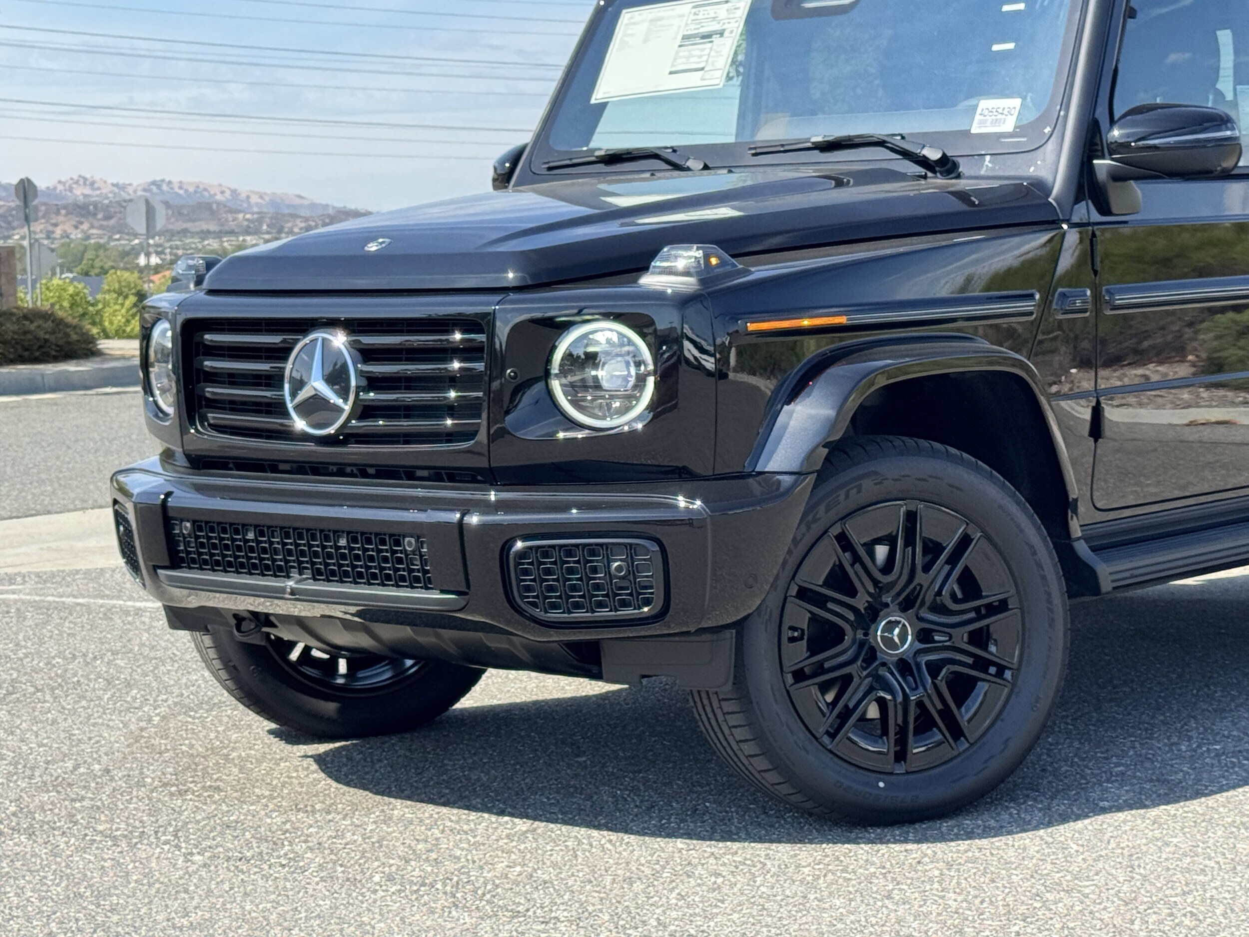 2025 Mercedes Benz G photo 3