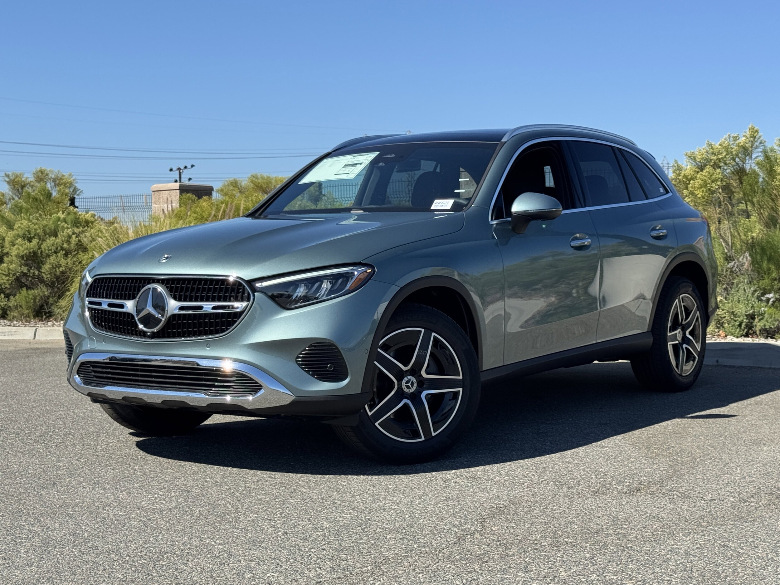 2026 Mercedes Benz GLC 300 4MATIC photo 2