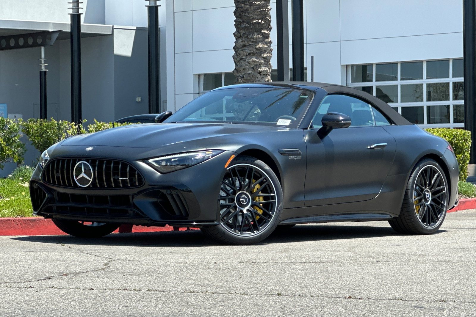 2025 Mercedes Benz SL AMG 63 photo 2