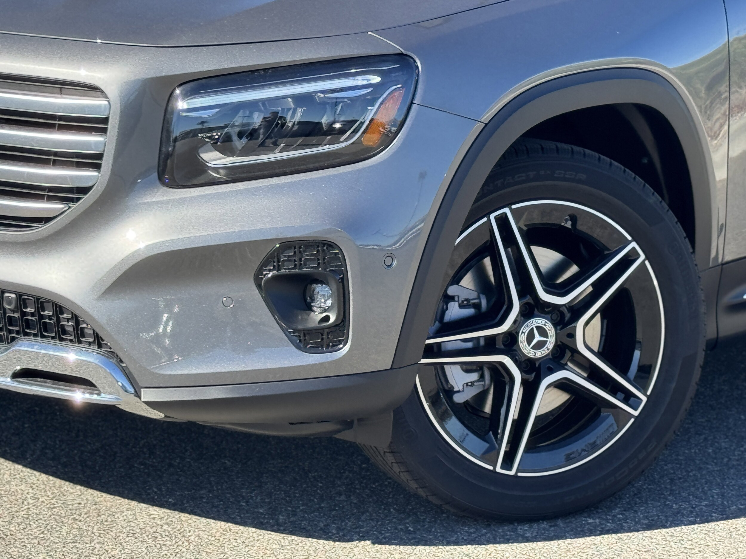 2026 Mercedes Benz GLB 250 photo 4