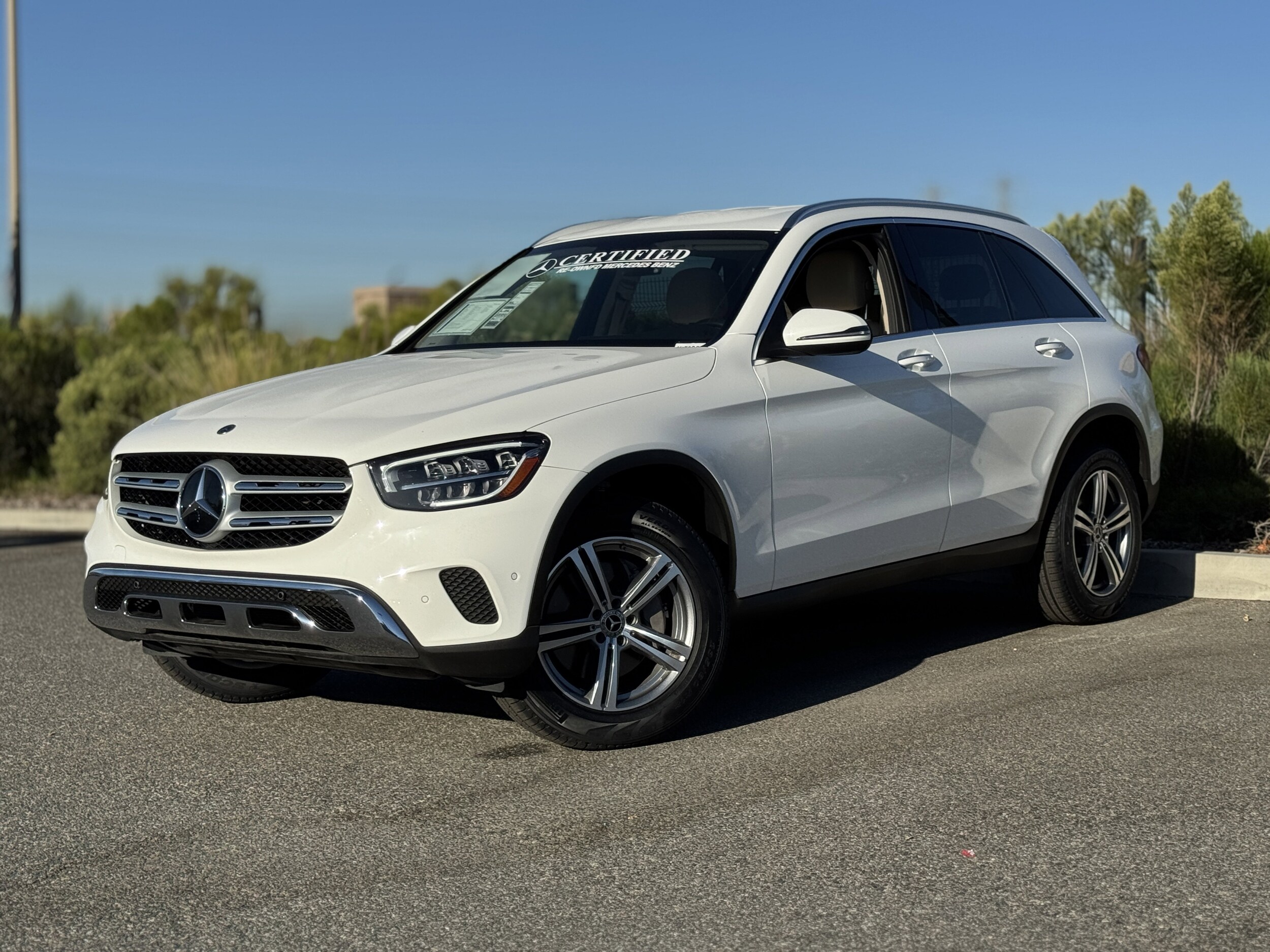 2022 Mercedes Benz GLC 300 4MATIC photo 2