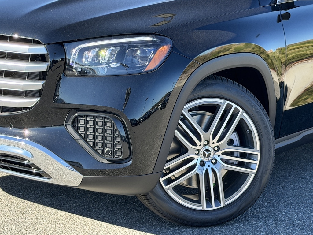 New 2026 Mercedes-Benz GLS 450 SUV