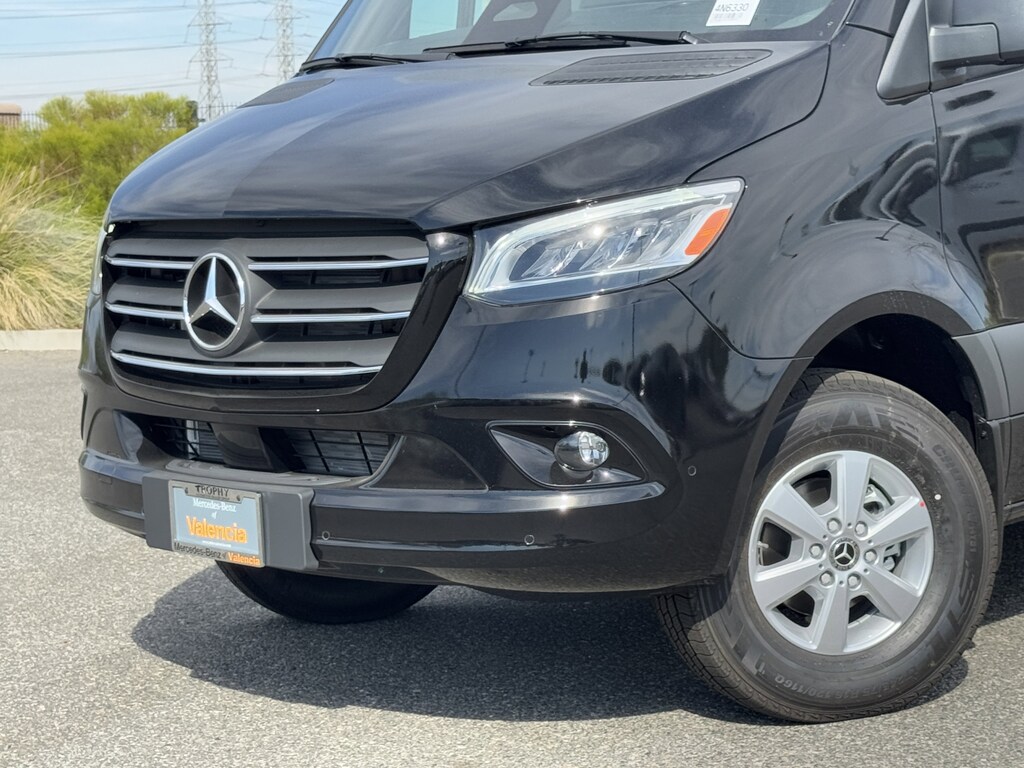 New 2025 Mercedes-Benz Sprinter 2500 Passenger 170 WB Van Passenger Van