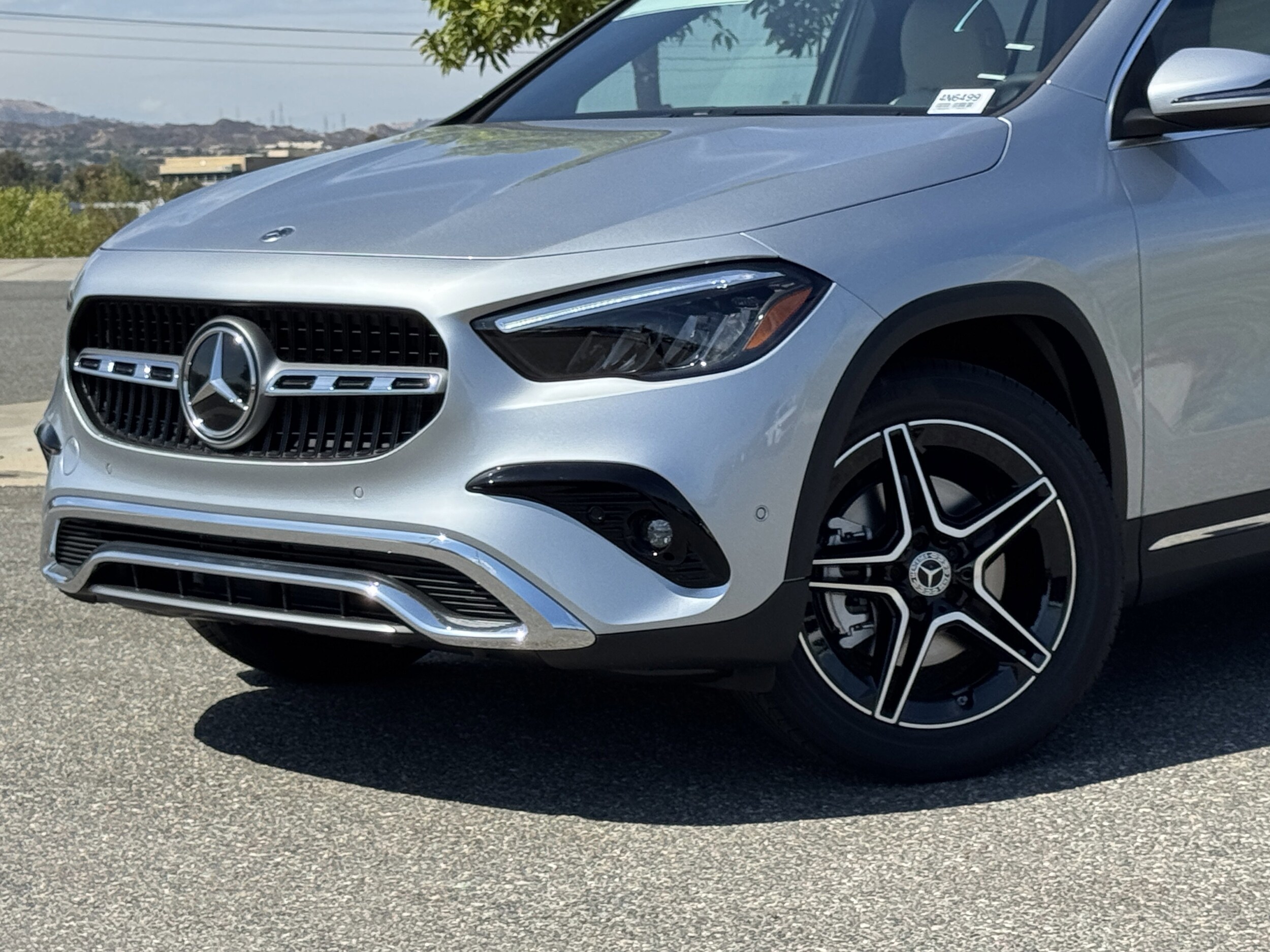 2026 Mercedes Benz GLA 250 photo 2