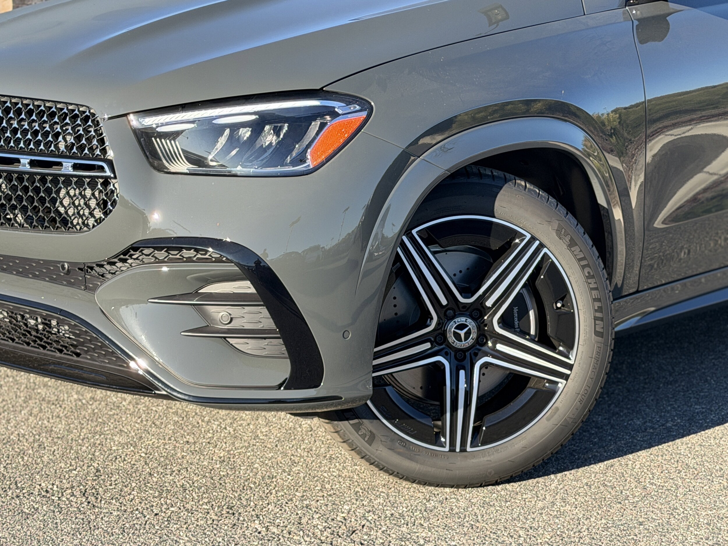 2026 Mercedes Benz GLE 350 4MATIC photo 3