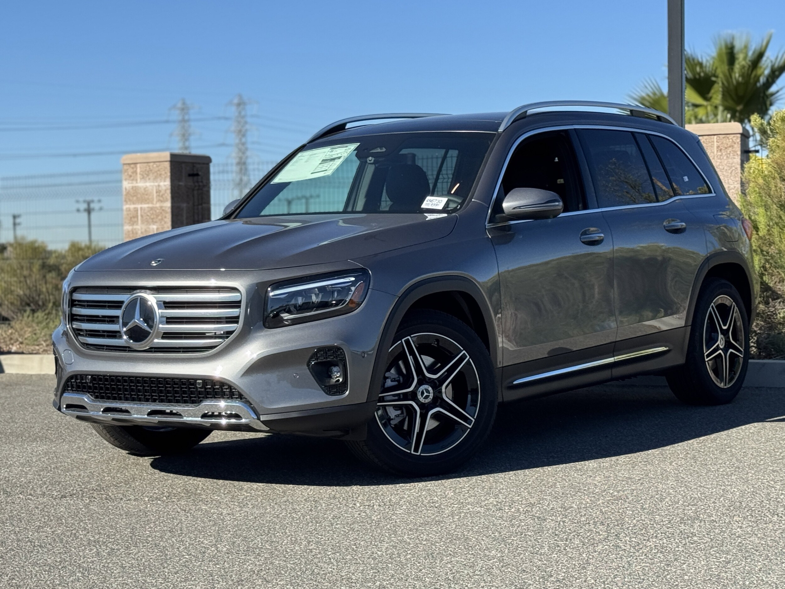 2026 Mercedes Benz GLB 250 photo 2