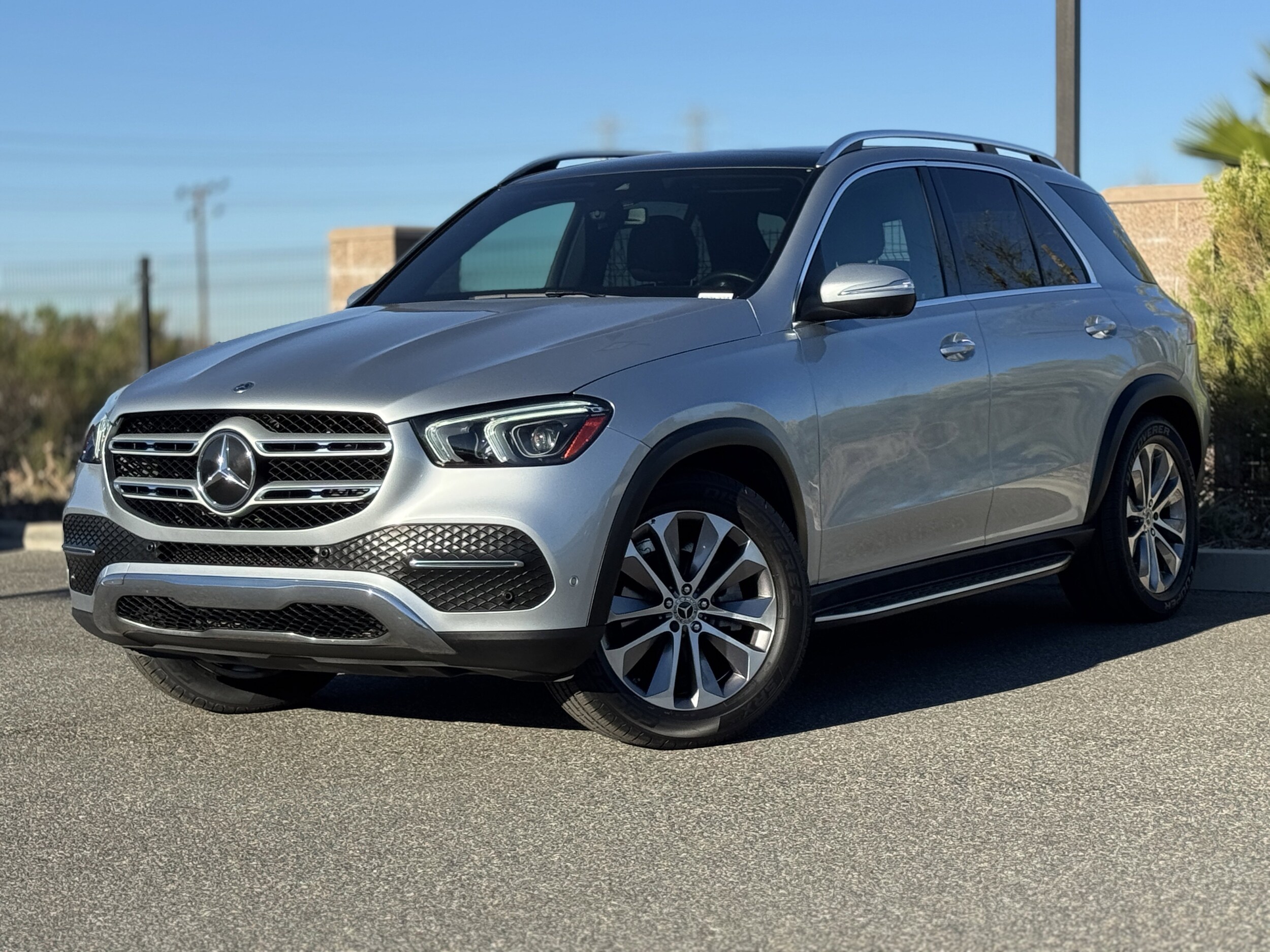 2022 Mercedes Benz GLE 350 photo 2