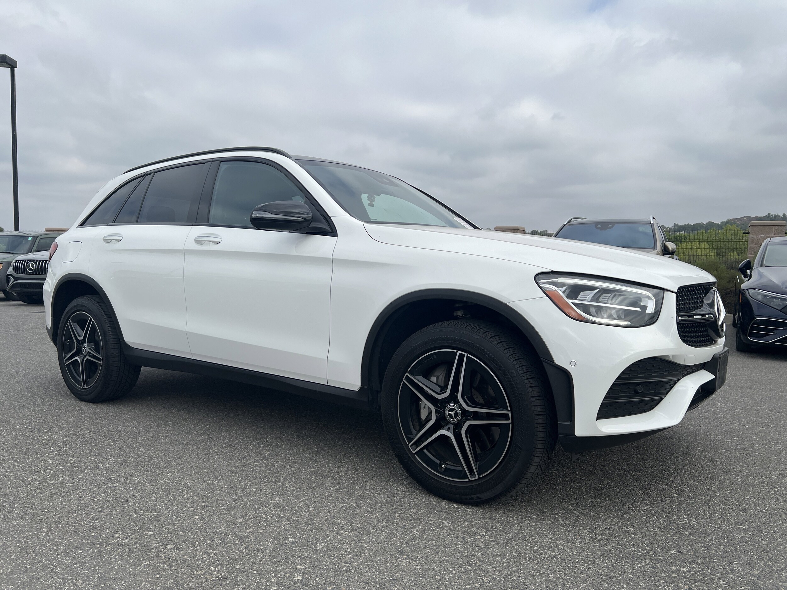 2022 Mercedes Benz GLC 300 4MATIC photo 3
