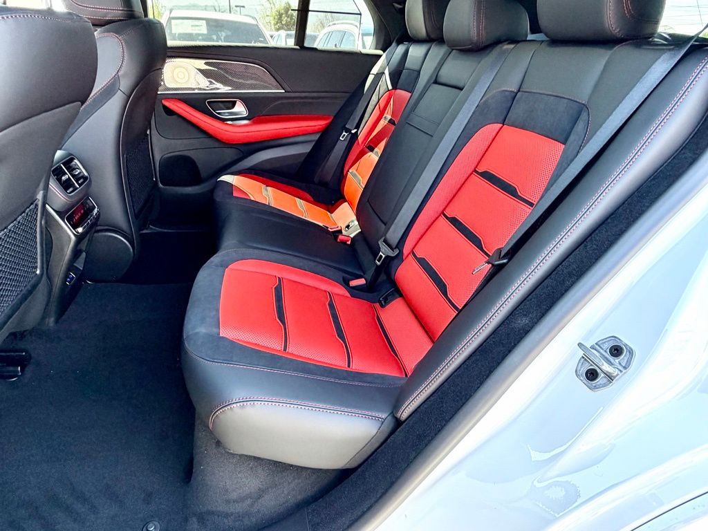 2026 Mercedes-Benz GLE AMG GLE63 S - Photo 31