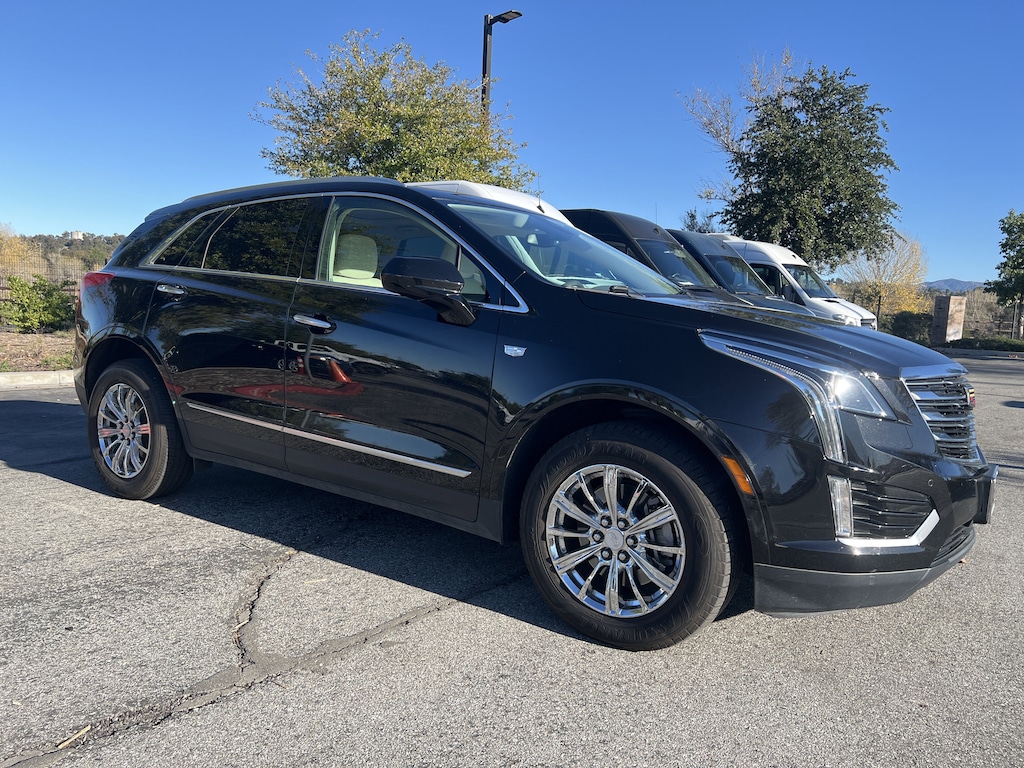 Used 2017 CADILLAC XT5 Luxury SUV