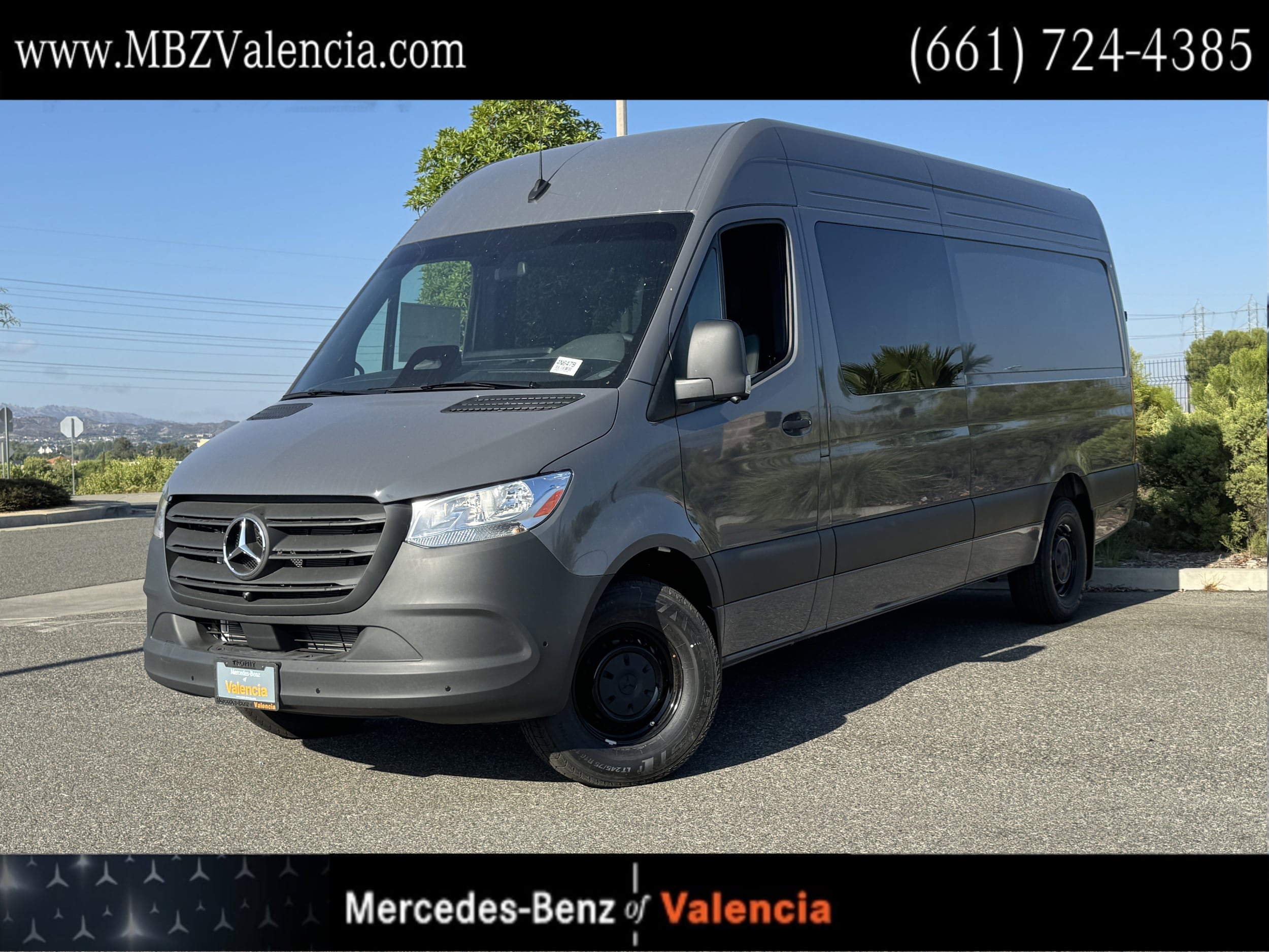 2025 Mercedes-Benz Sprinter Crew Van Base's photo