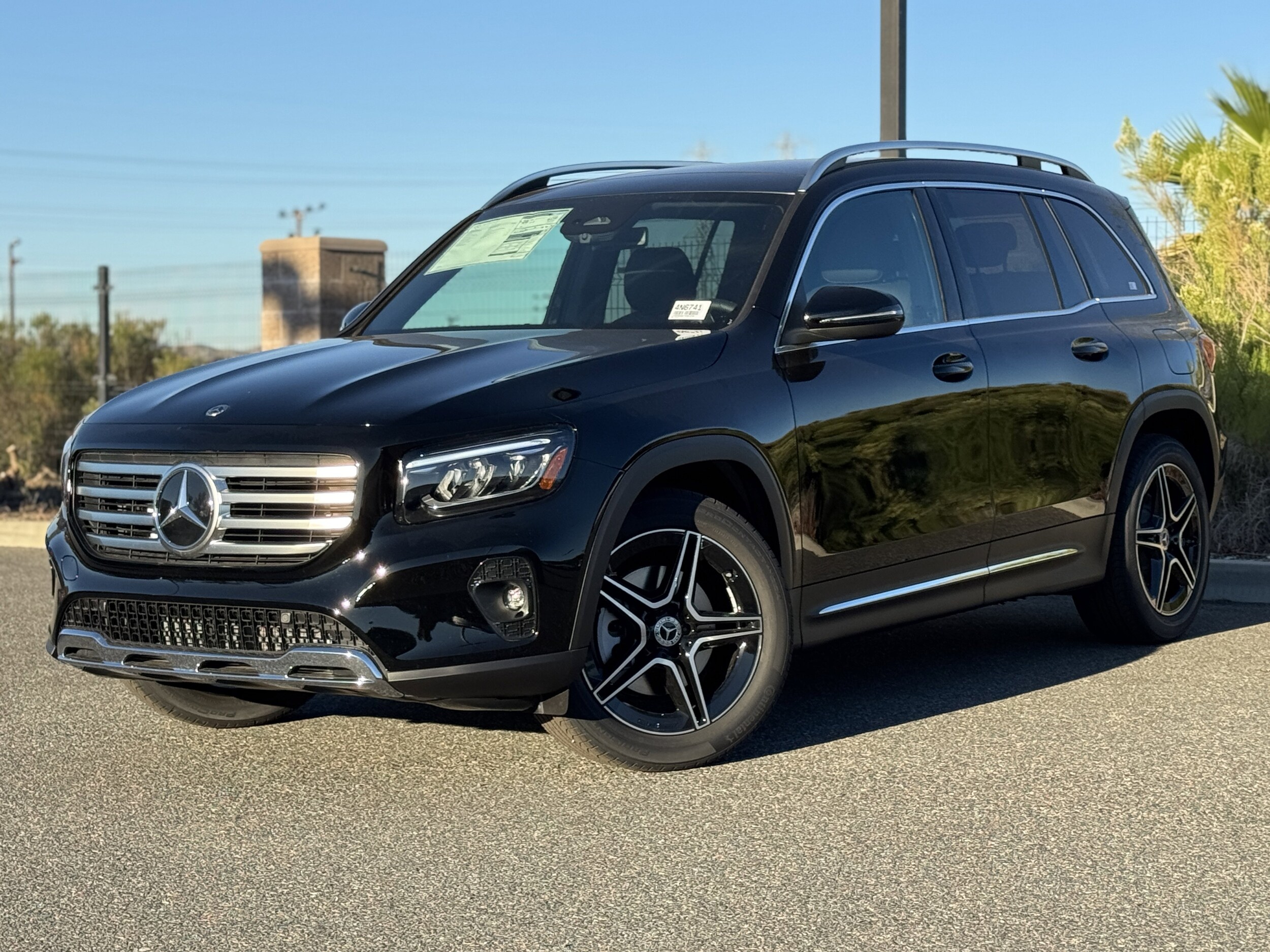 2026 Mercedes Benz GLB 250 photo 2