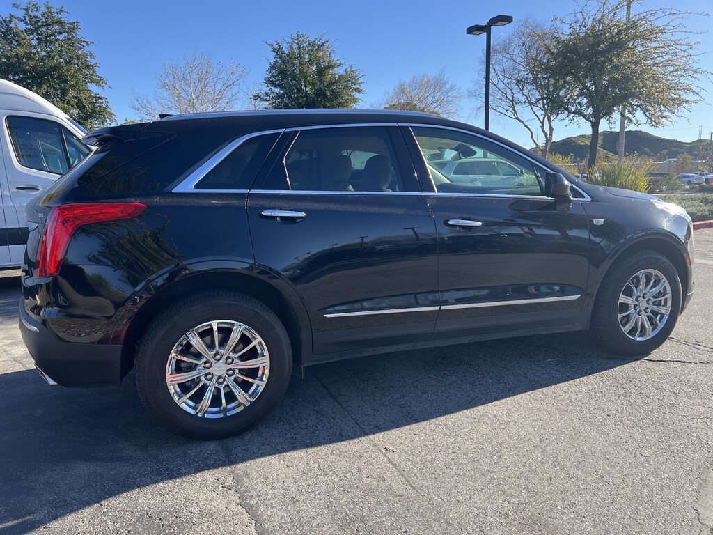 Used 2017 CADILLAC XT5 Luxury SUV