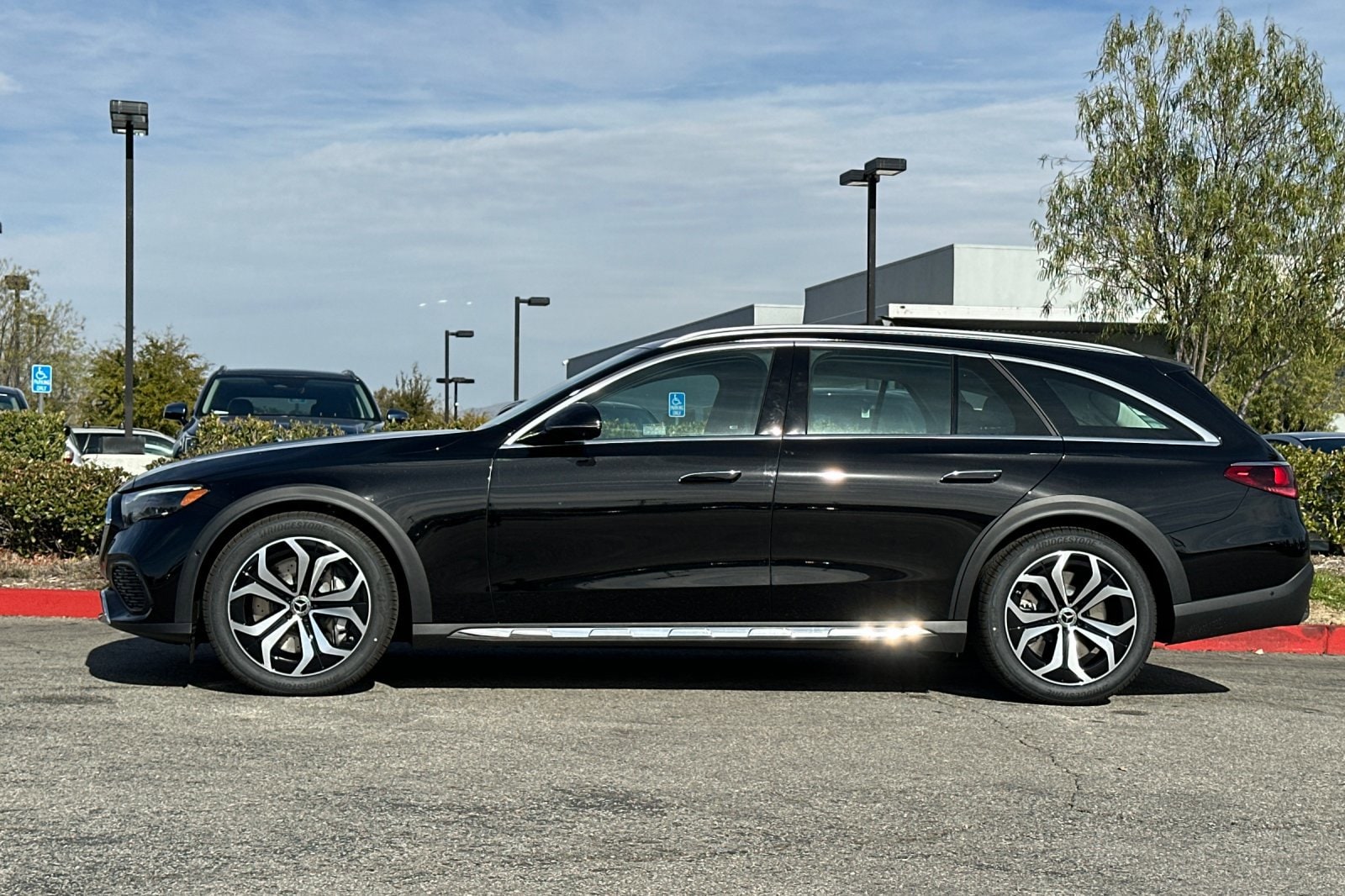 2025 Mercedes Benz E 450 photo 3