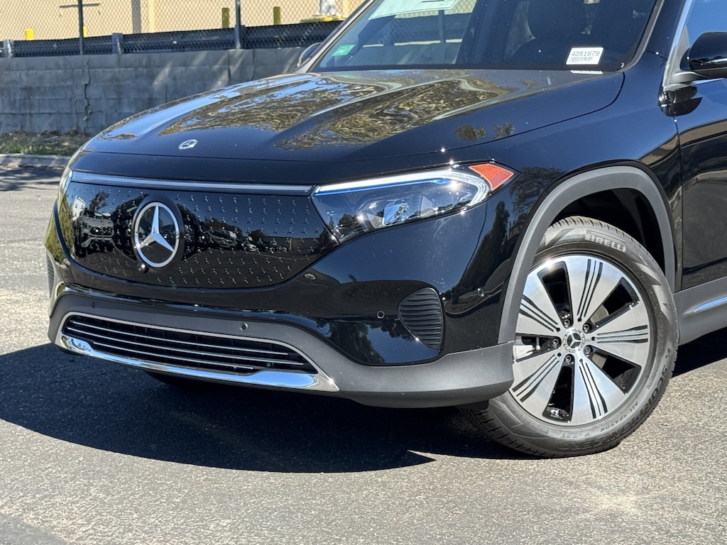 New 2025 Mercedes-Benz EQB 300 SUV