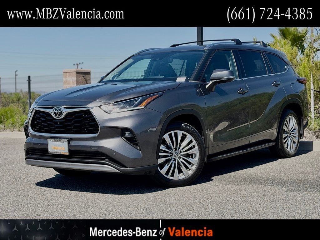 Used 2024 Toyota Highlander Platinum SUV
