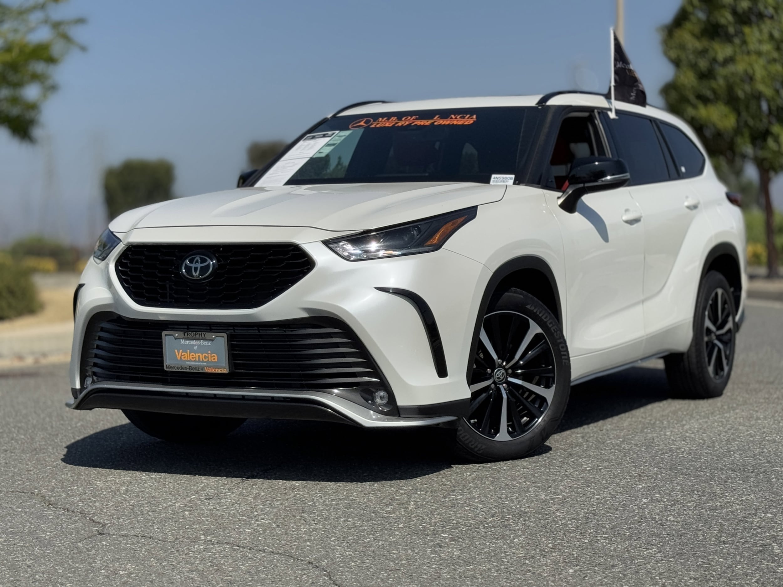 Used 2021 Toyota Highlander XSE with VIN 5TDJZRBH3MS125594 for sale in Santa Clarita, CA