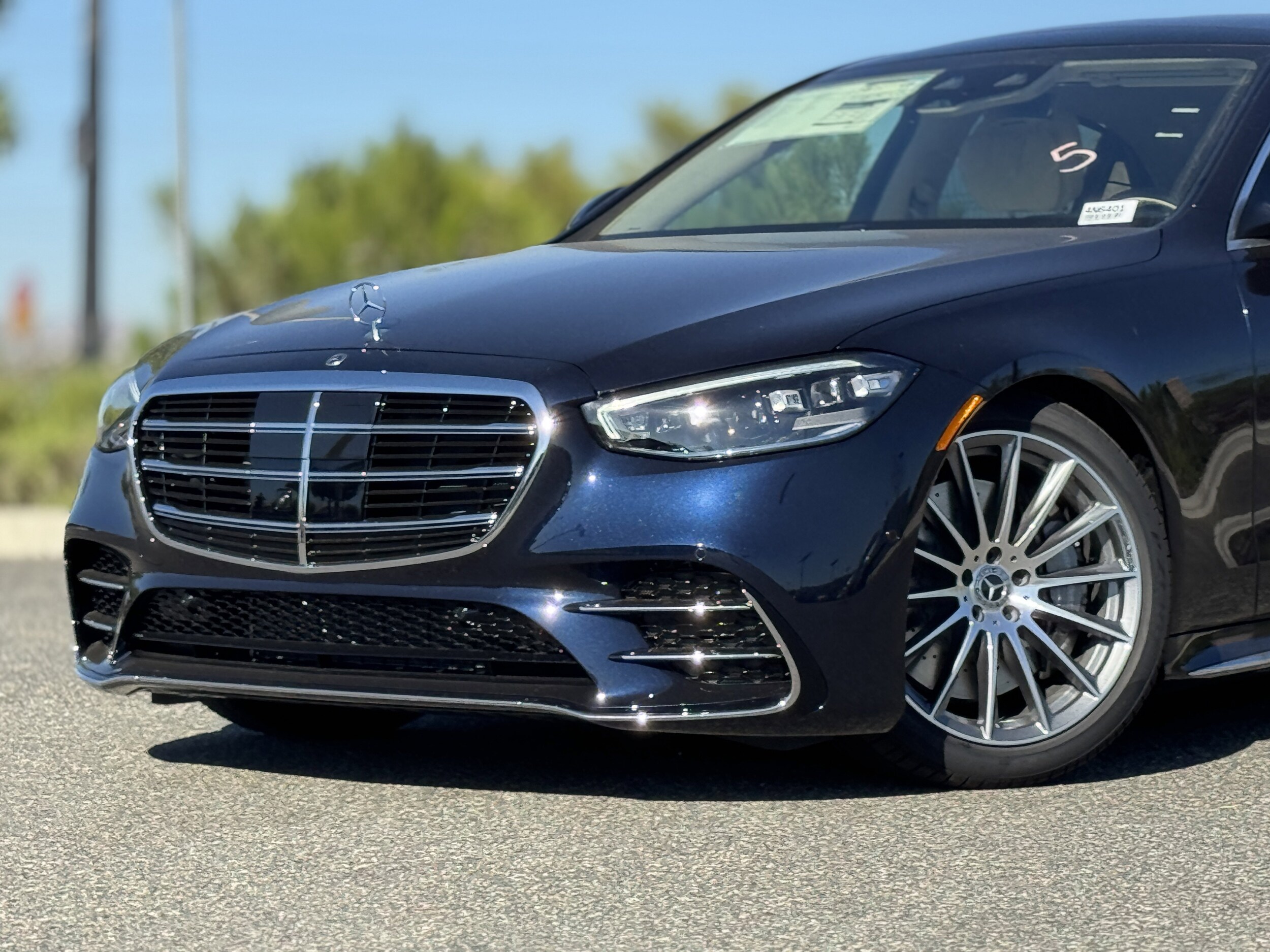 2026 Mercedes Benz S 580 Hybrid photo 3