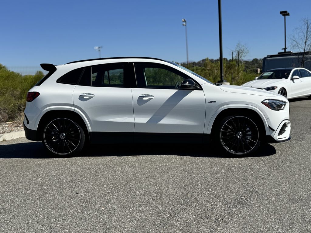 2025 Mercedes-Benz GLA GLA35 AMG - Photo 7