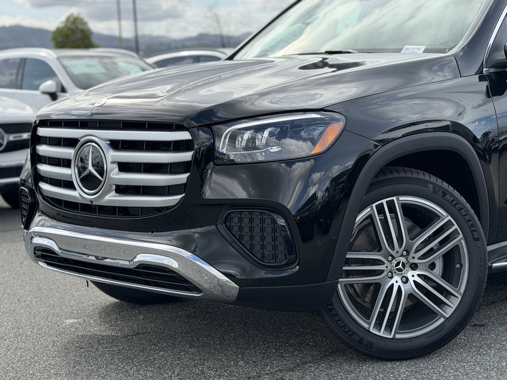 New 2026 Mercedes-Benz GLS 450 SUV
