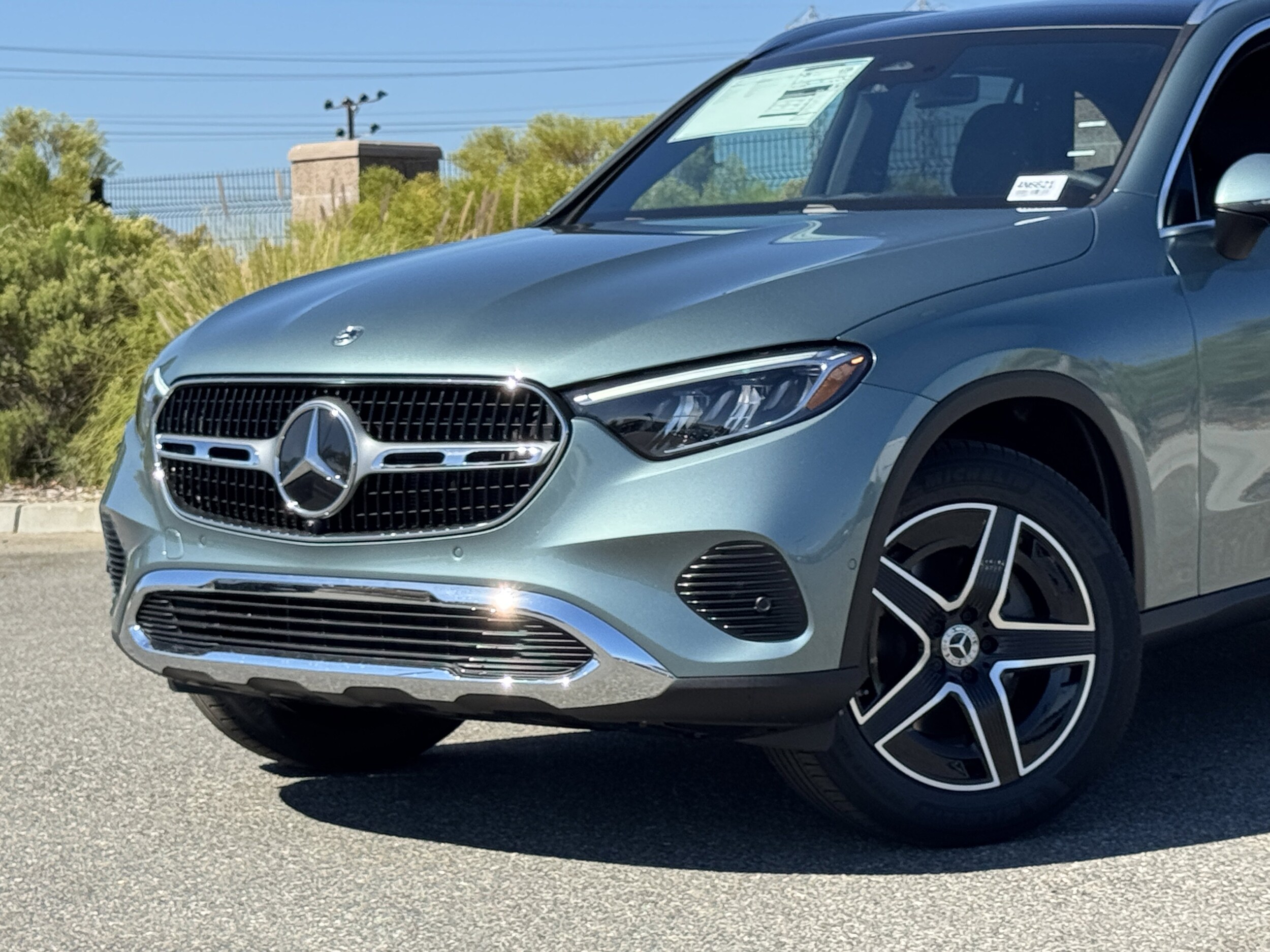 2026 Mercedes Benz GLC 300 4MATIC photo 3