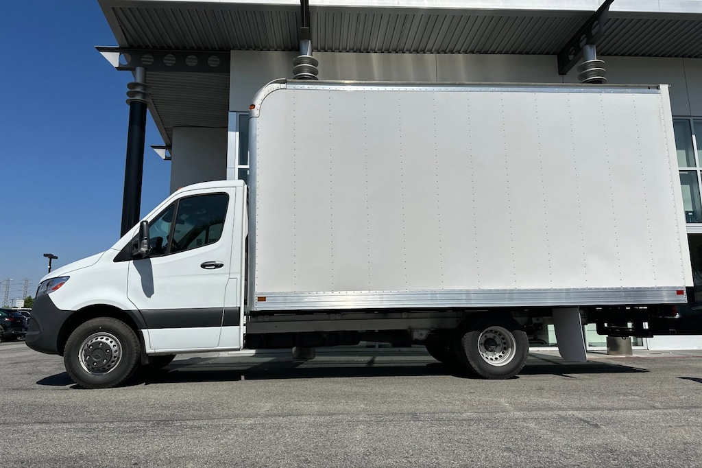 New 2023 Mercedes-Benz Sprinter 3500 Cab Chassis 170 WB Truck 170" WB RWD