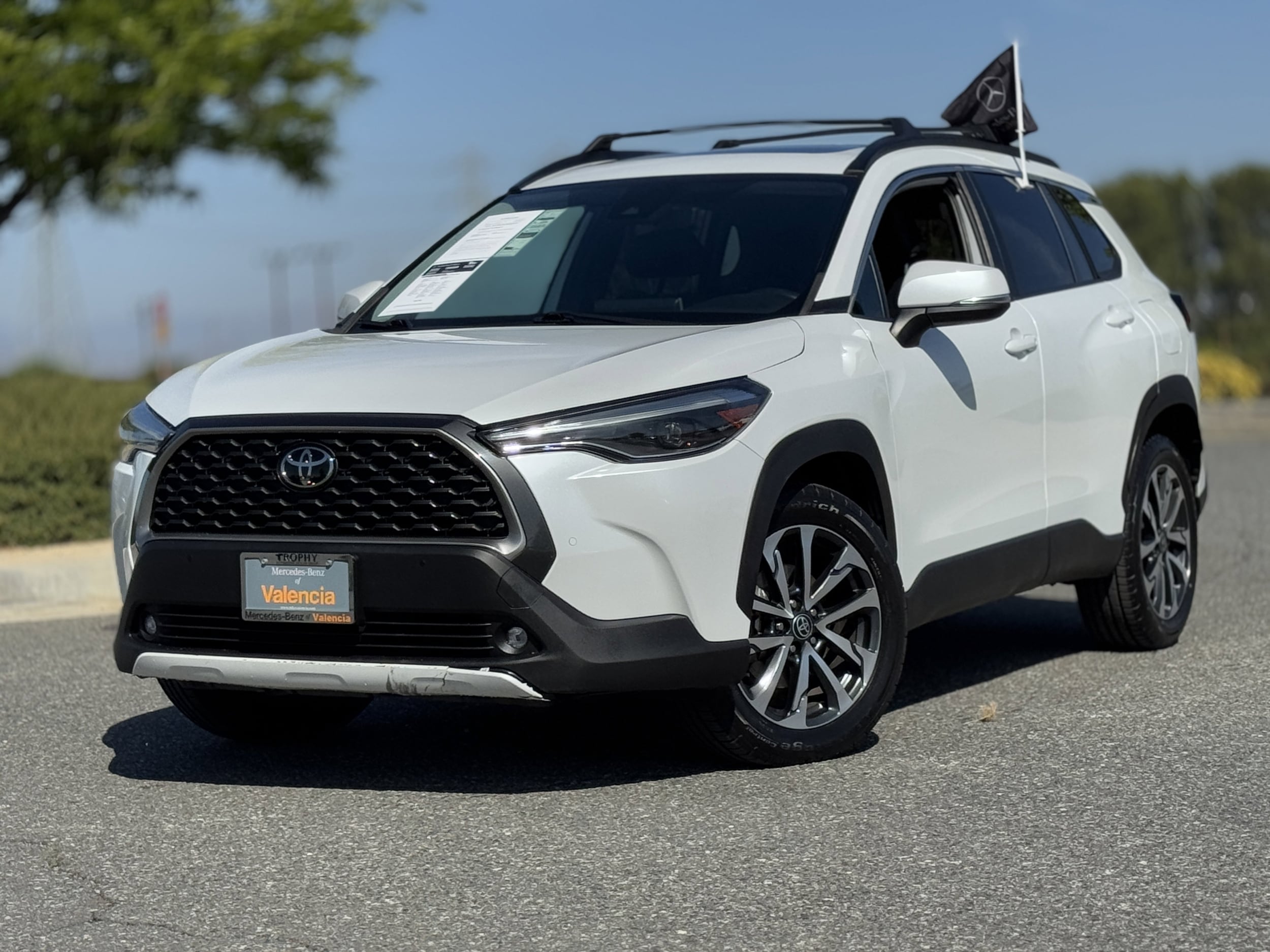 Used 2022 Toyota Corolla Cross XLE with VIN 7MUDAABG7NV024191 for sale in Santa Clarita, CA