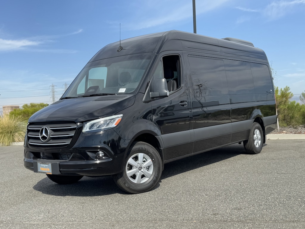 New 2025 Mercedes-Benz Sprinter 2500 Passenger 170 WB Van Passenger Van