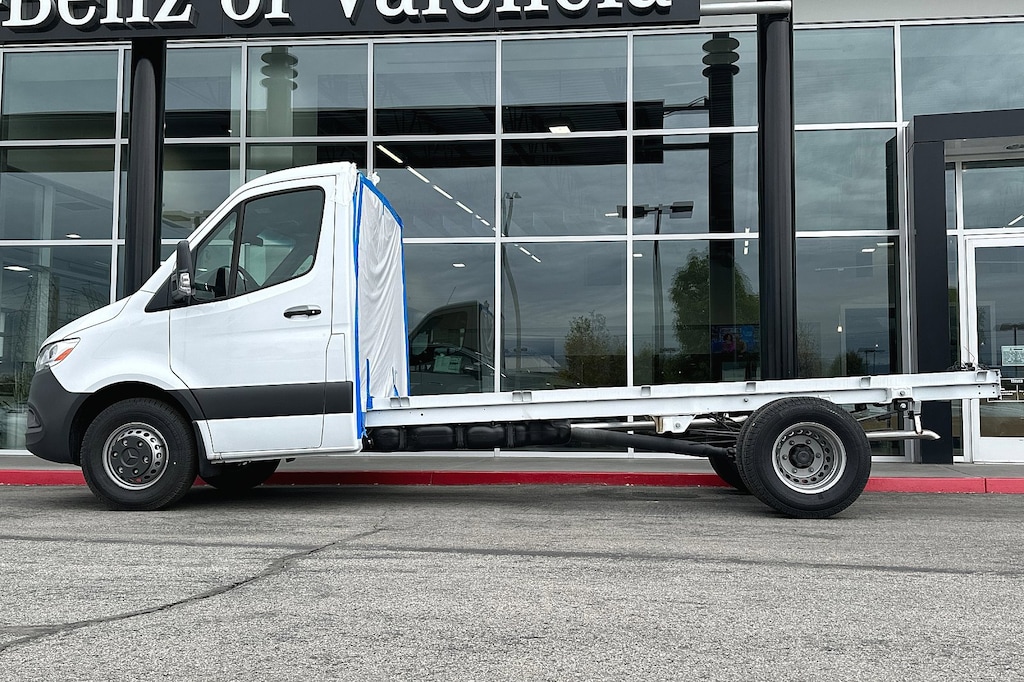 New 2023 Mercedes-Benz Sprinter 3500 Cab Chassis 170 WB Truck 170" WB RWD