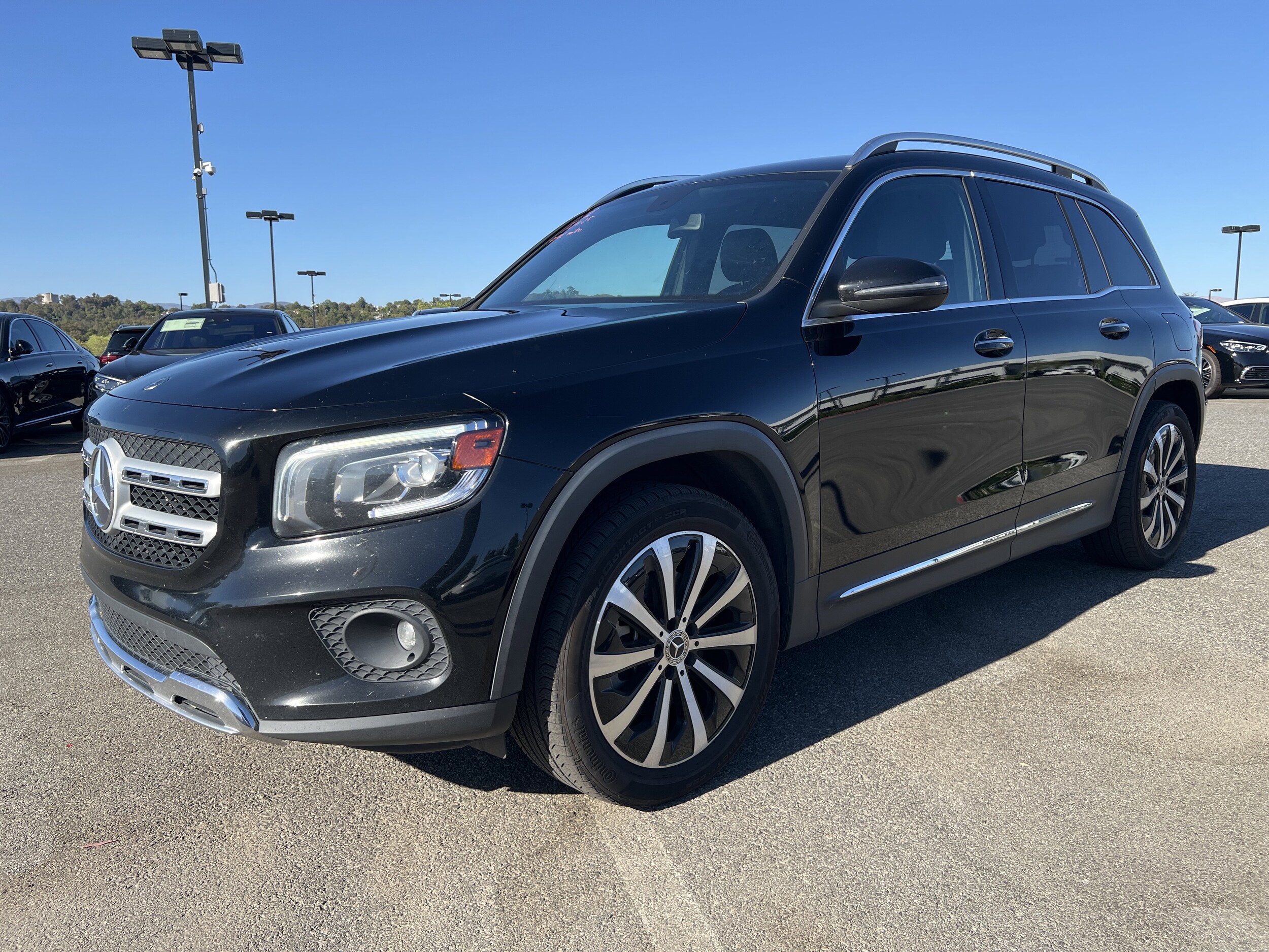 2021 Mercedes Benz GLB 250 photo 2