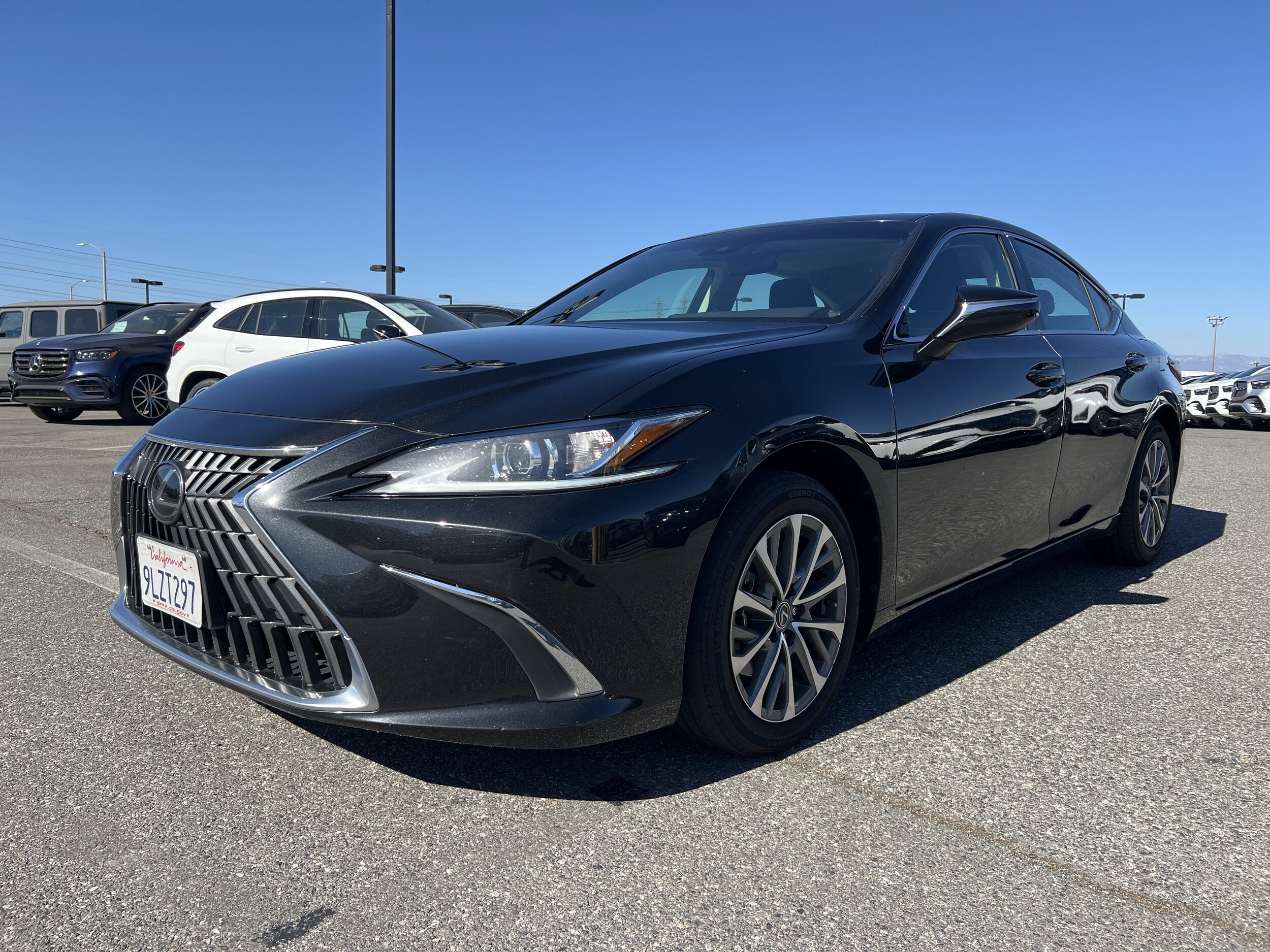 2024 Lexus ES 350 Base photo 2