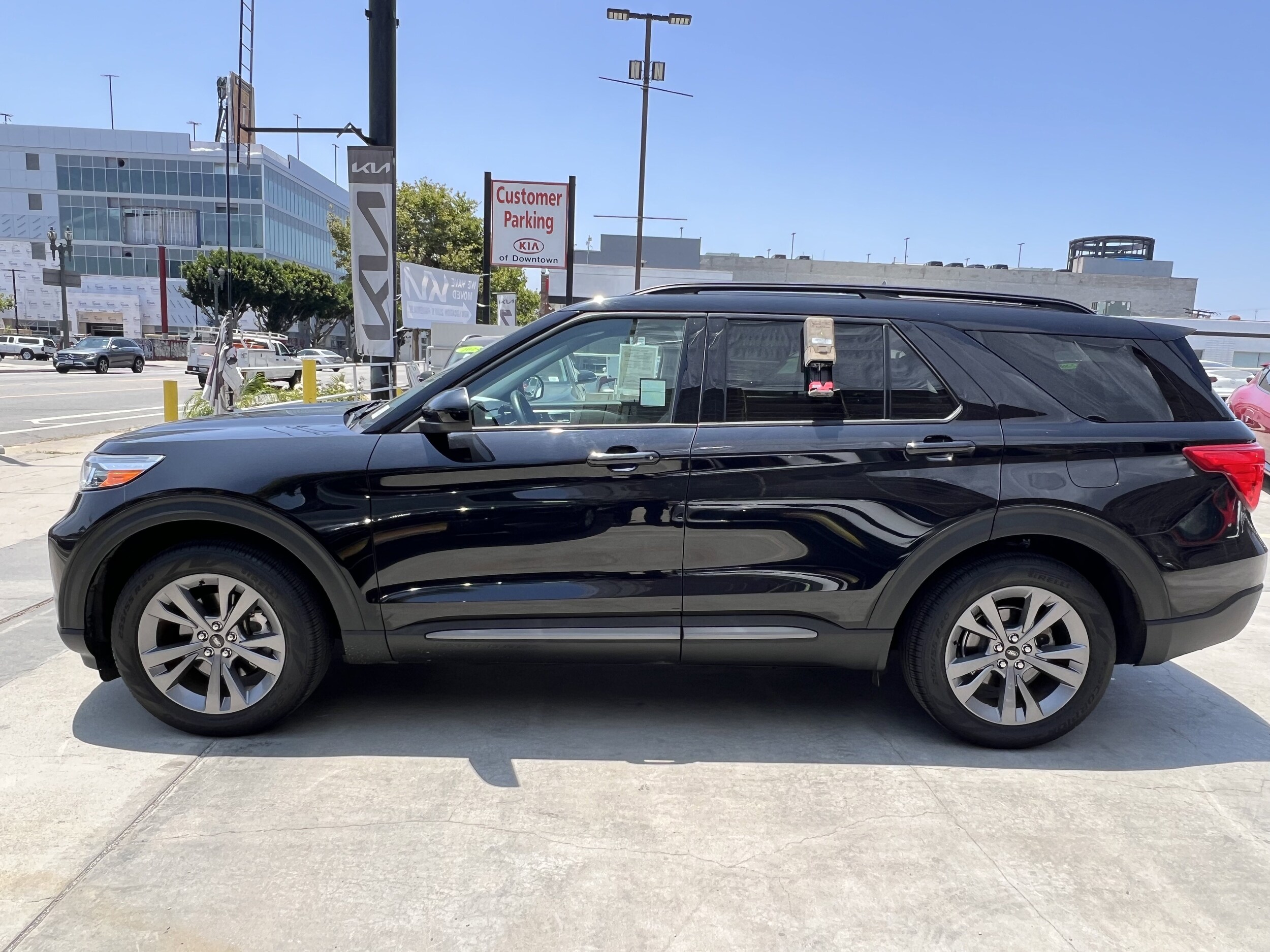 2022 Ford Explorer XLT photo 4