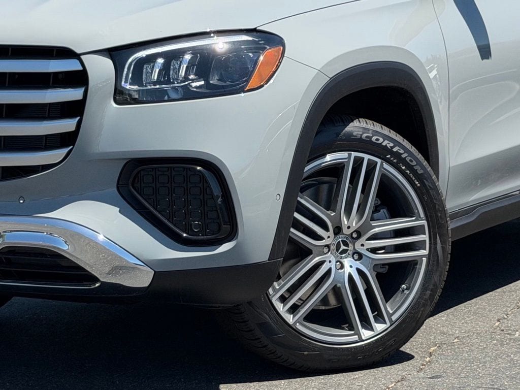 New 2026 Mercedes-Benz GLS 450 SUV