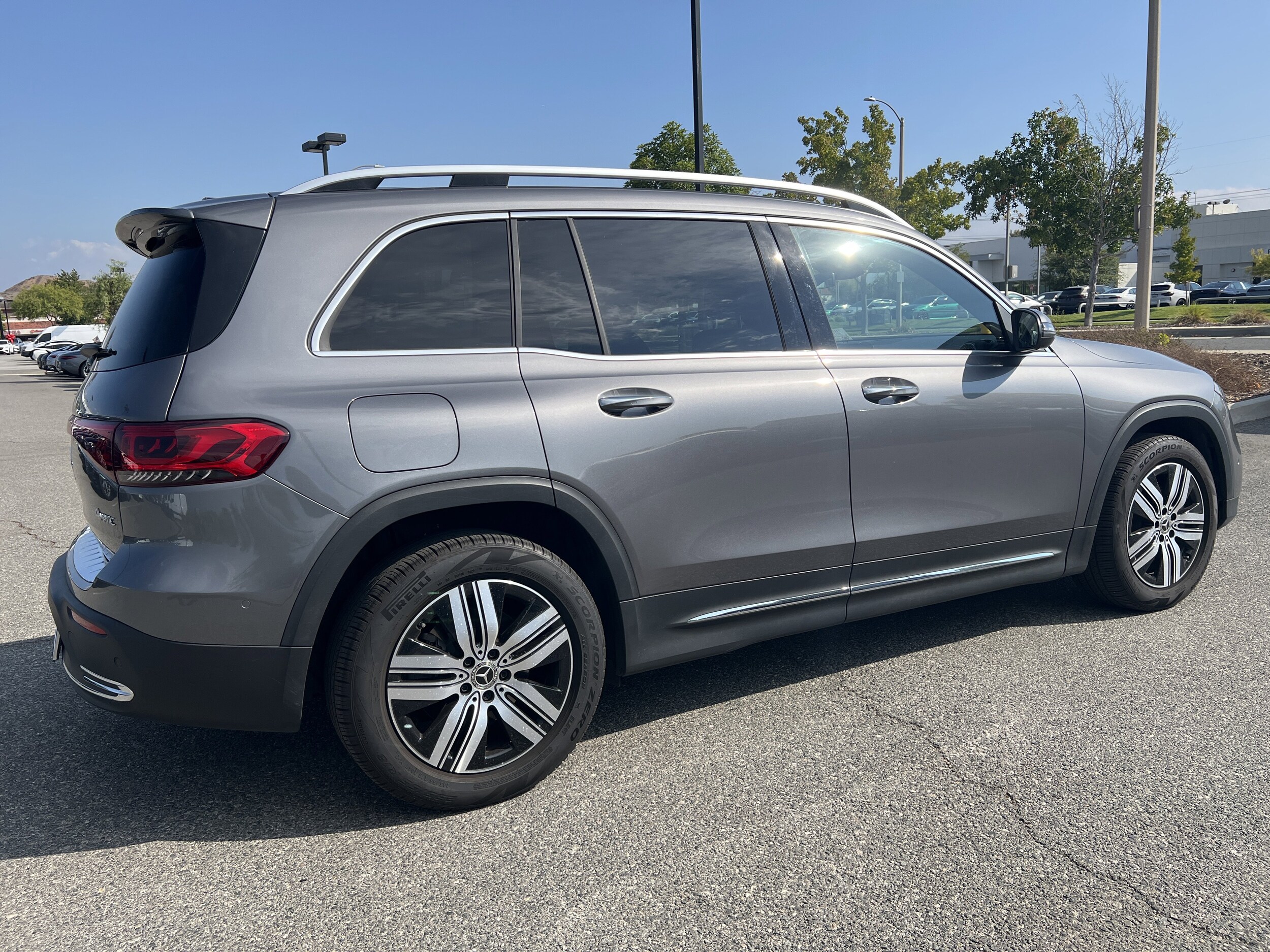 2023 Mercedes Benz EQB 300 4MATIC photo 3