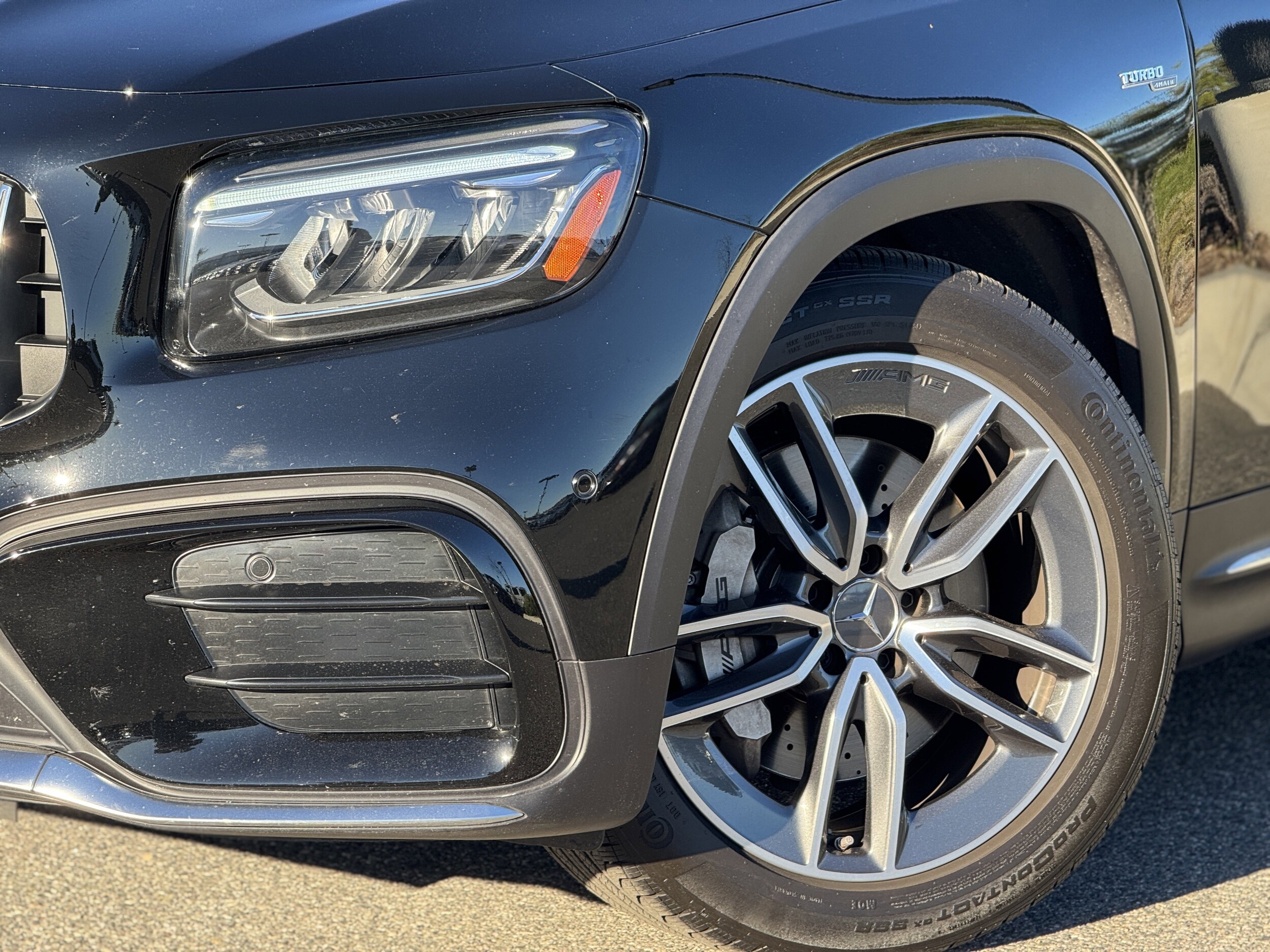 2025 Mercedes Benz GLB 35 photo 4