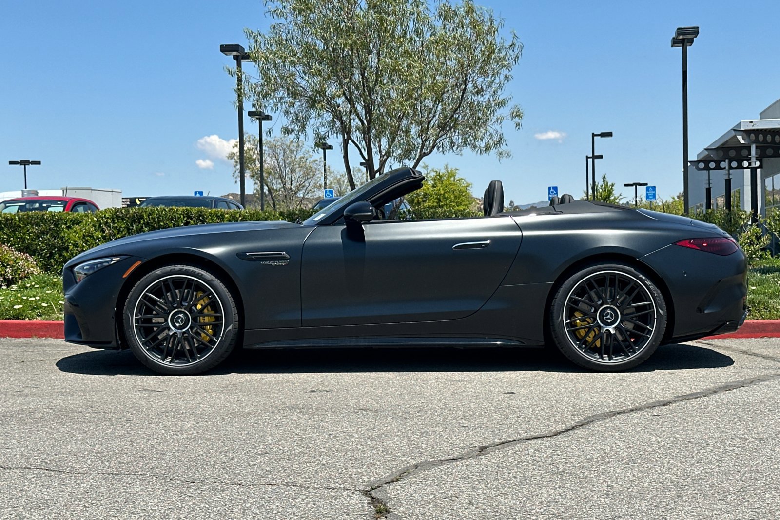 2025 Mercedes Benz SL AMG 63 photo 3