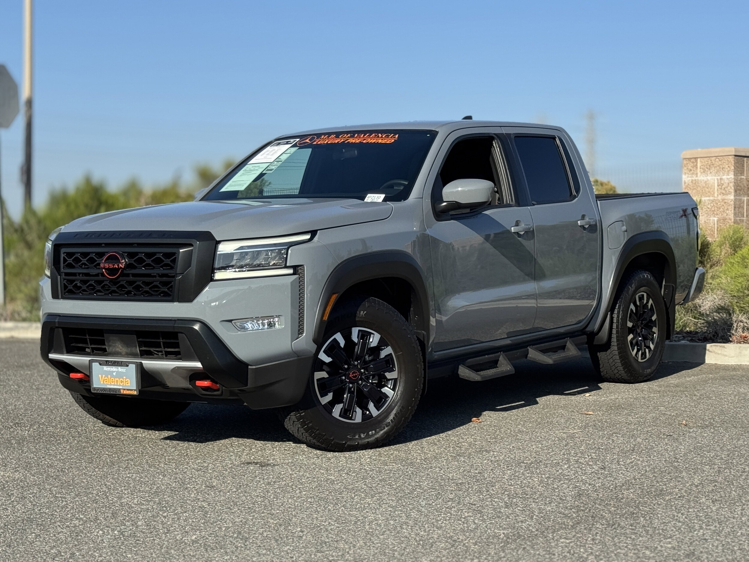 2023 Nissan Frontier PRO-X photo 2