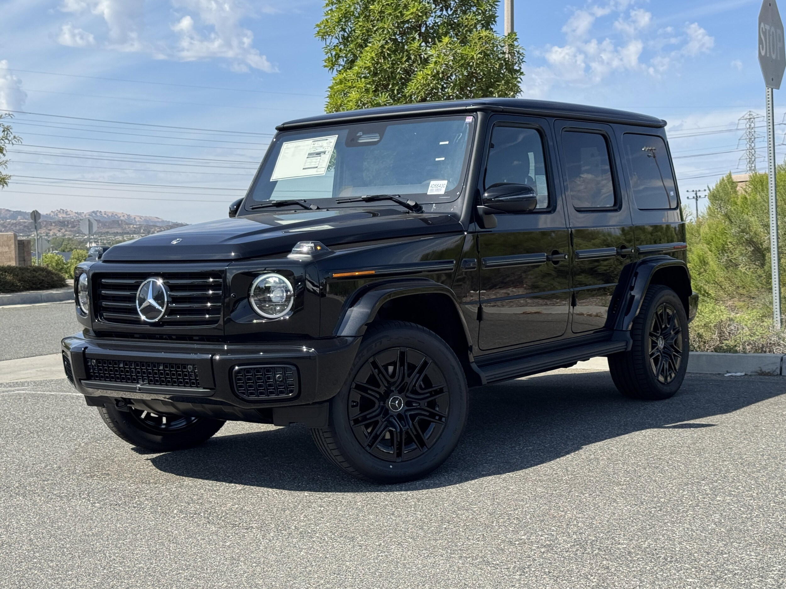 2025 Mercedes Benz G photo 2