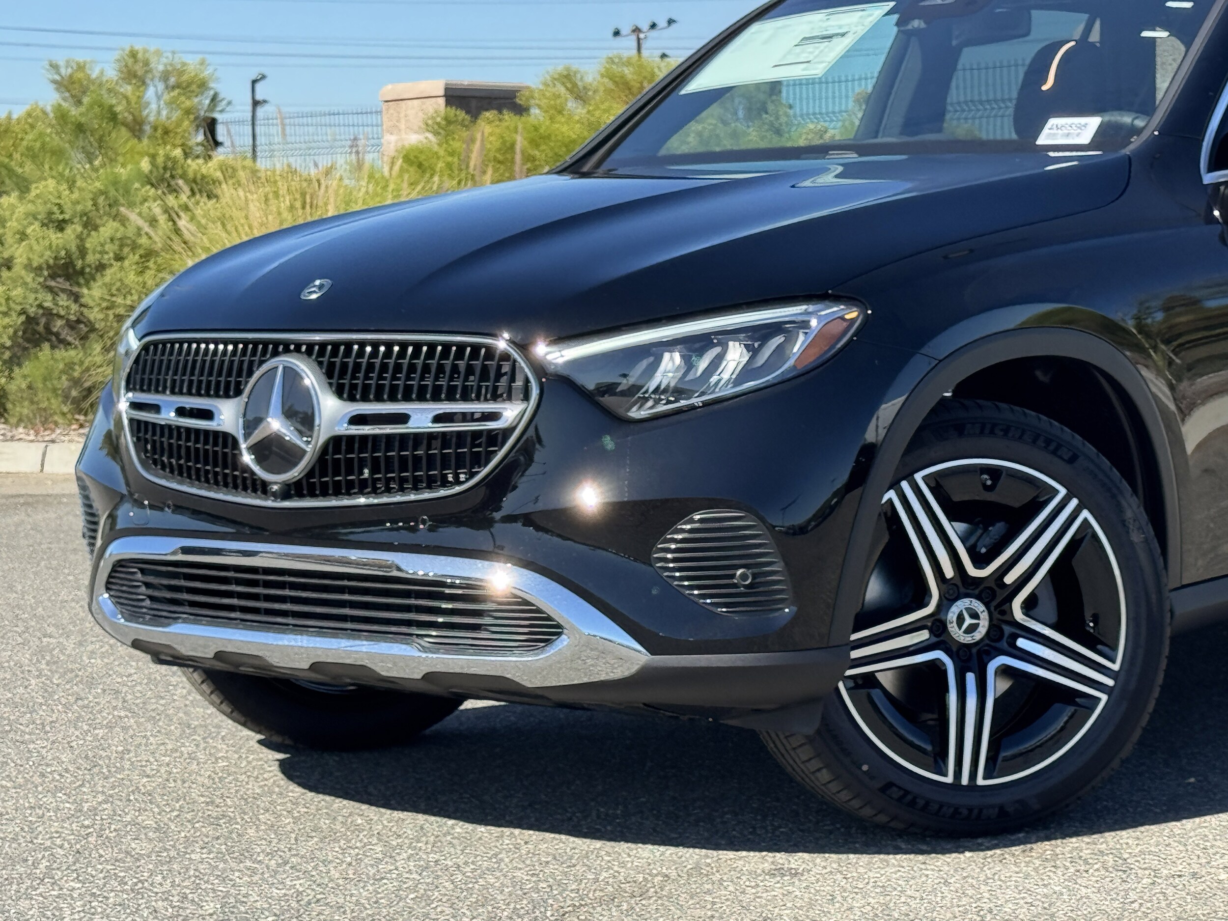 2026 Mercedes Benz GLC 300 4MATIC photo 3