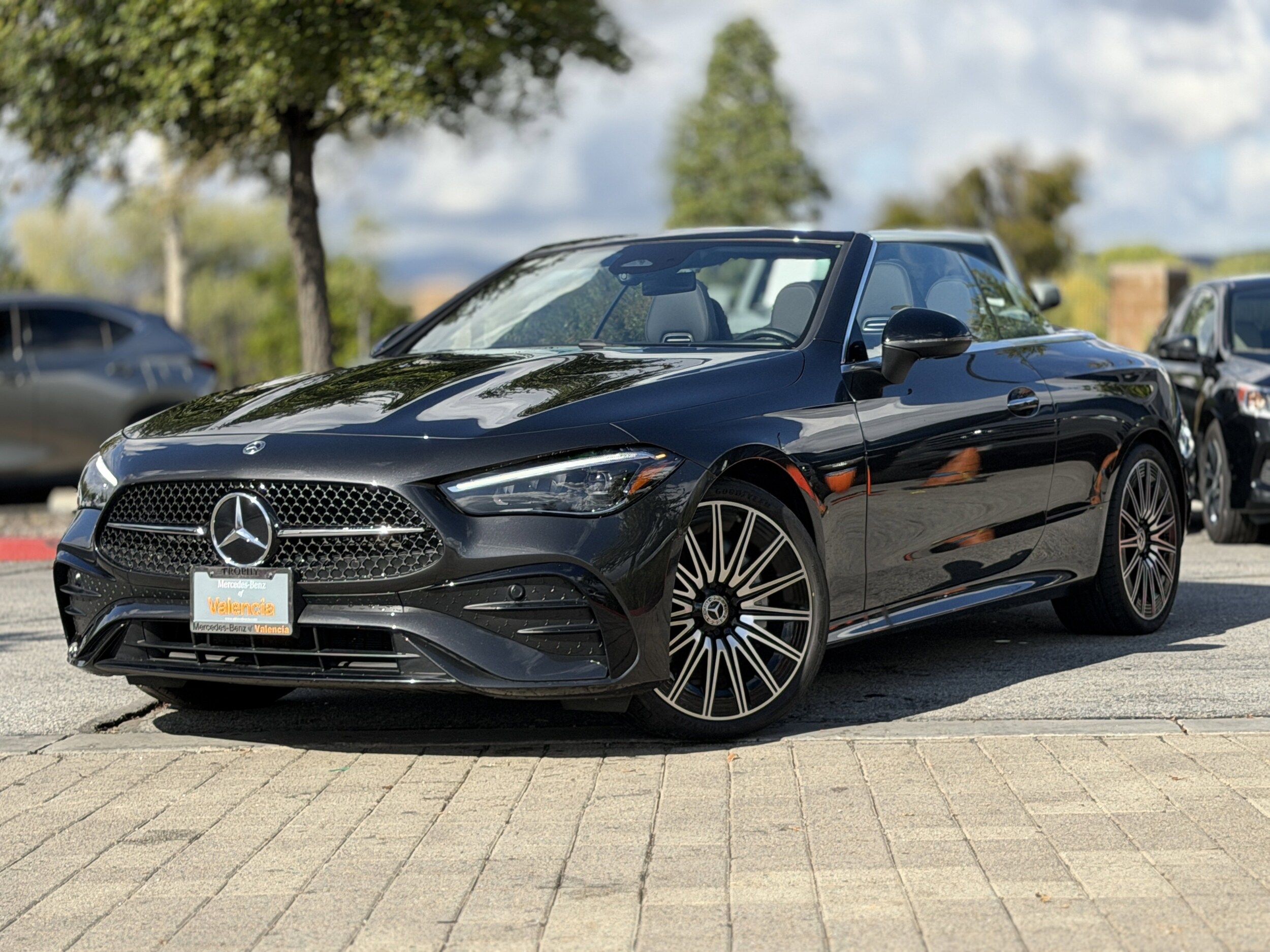 2025 Mercedes Benz CLE 300 photo 2